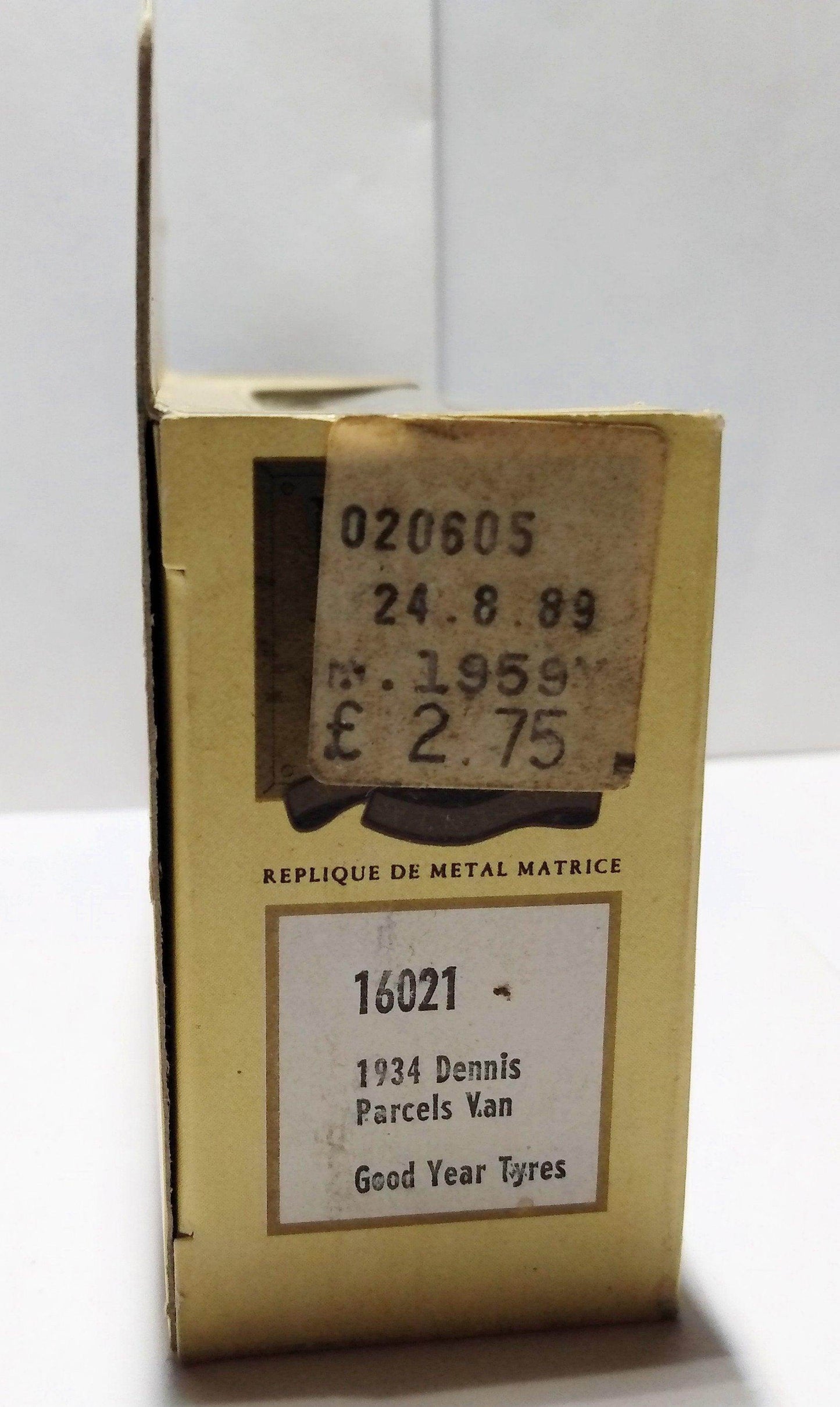 Lledo Days Gone DG16 1934 Dennis Parcels Van Good Year Tyres England - TulipStuff
