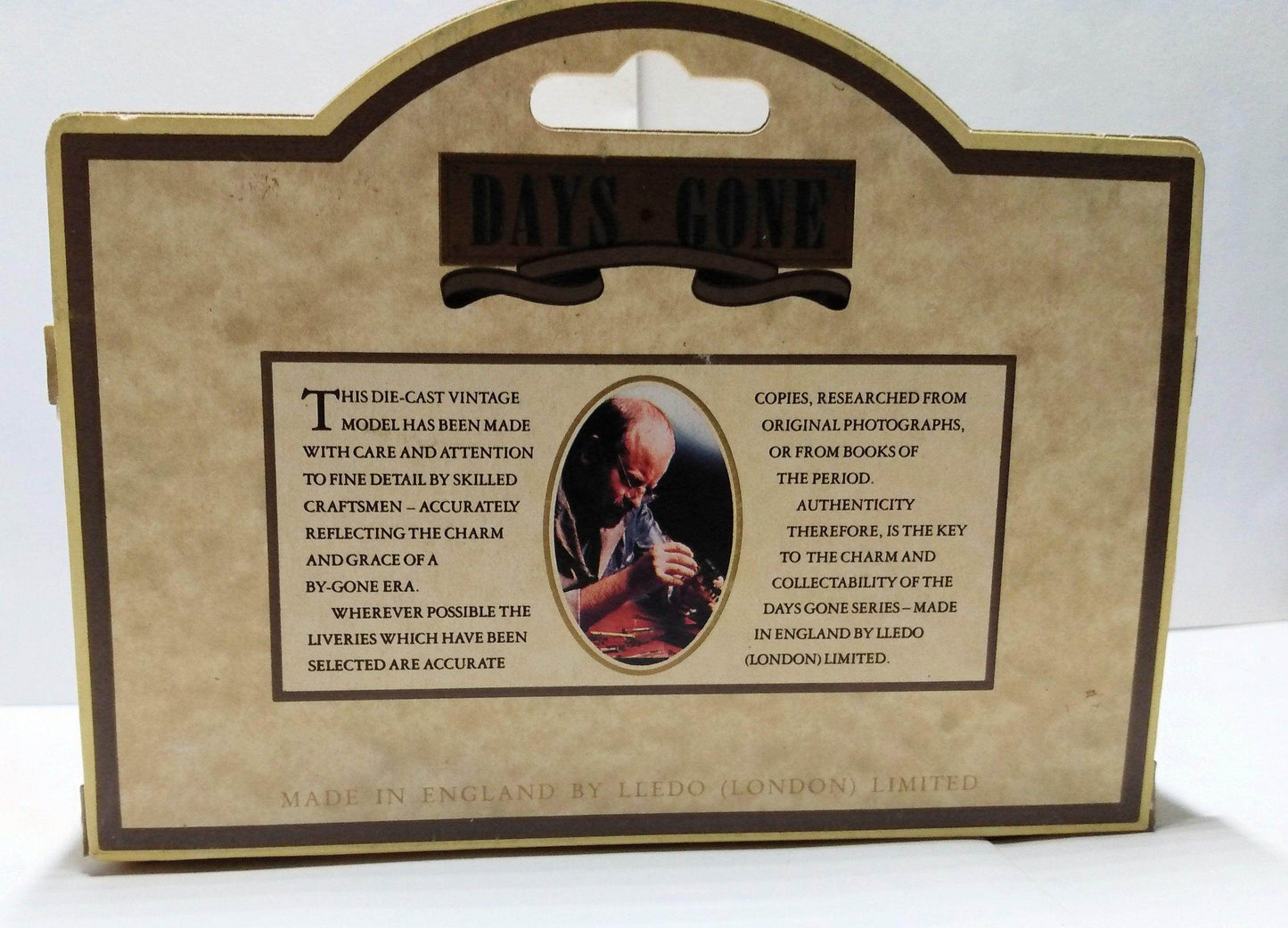 Lledo Days Gone DG16 1934 Dennis Parcels Van Good Year Tyres England - TulipStuff