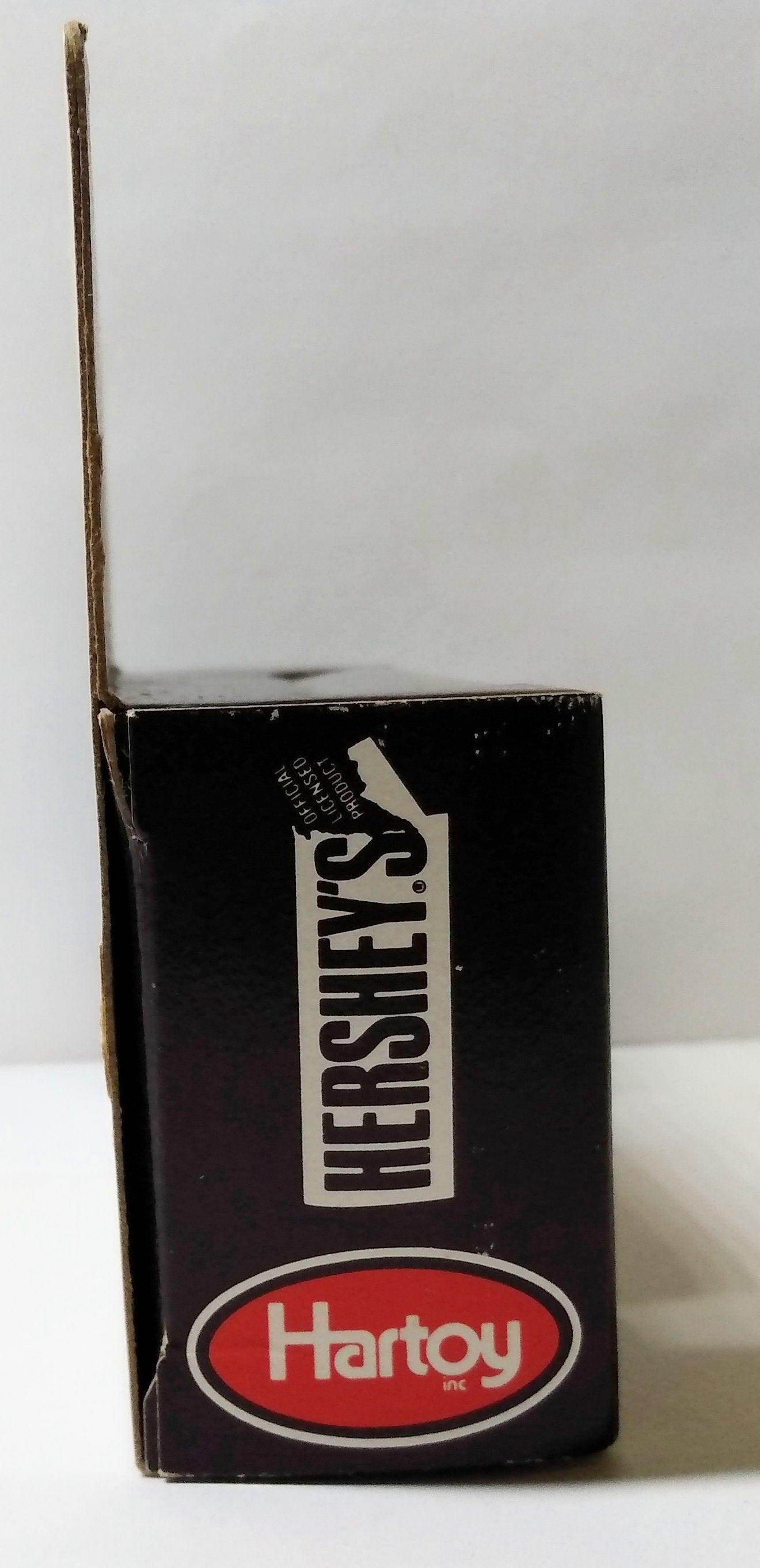 Lledo DG16 Hershey's Krackel 1934 Dennis Parcels Van England - TulipStuff