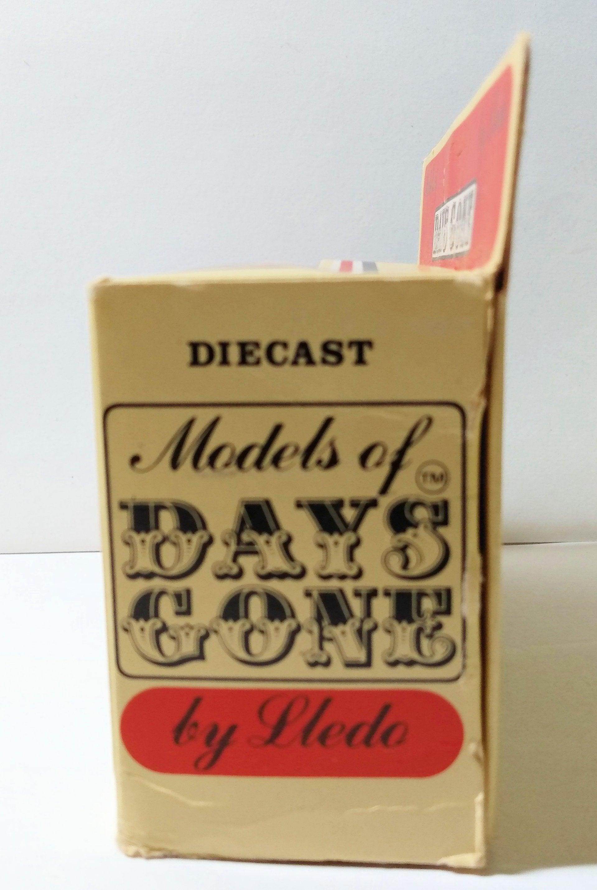 Lledo Days Gone DG16 1934 Dennis Parcels Van Mayflower Transit Co - TulipStuff