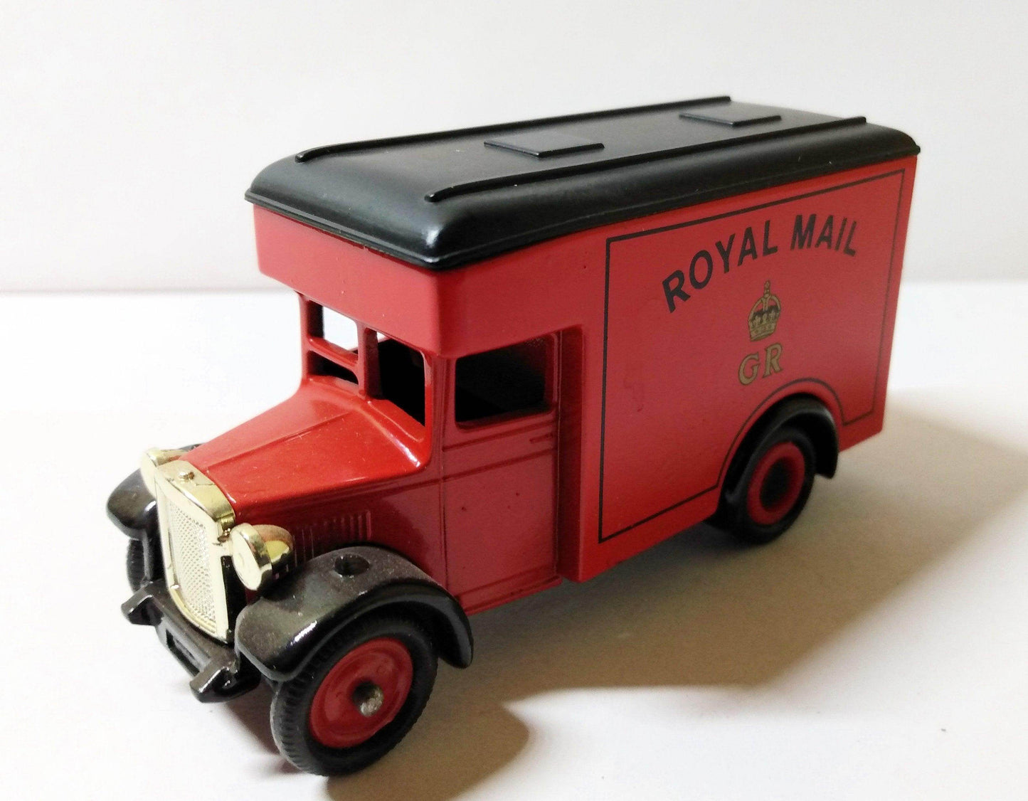 Lledo Models of Days Gone DG16 Royal Mail 1934 Dennis Parcels Van - TulipStuff