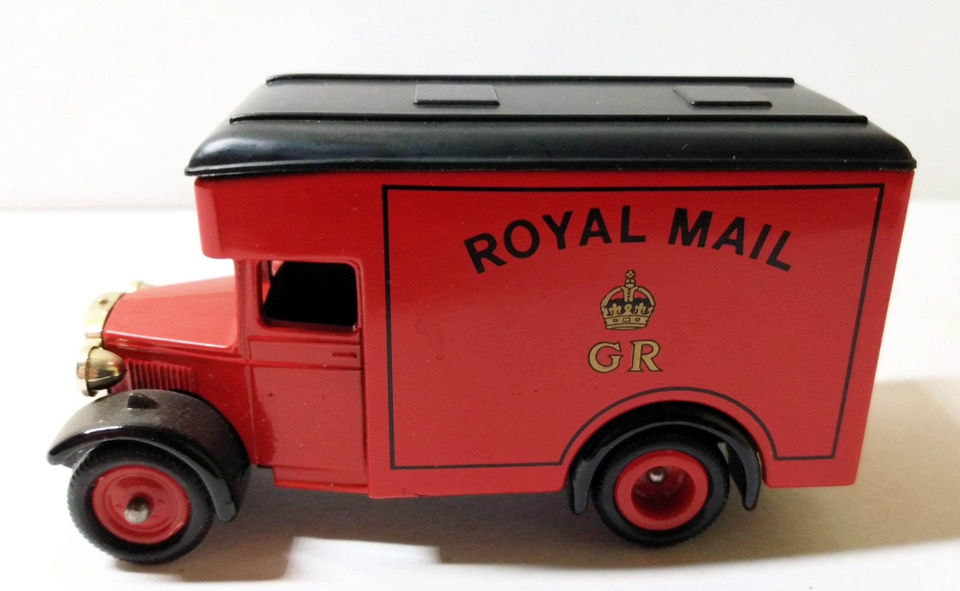 Lledo Models of Days Gone DG16 Royal Mail 1934 Dennis Parcels Van - TulipStuff