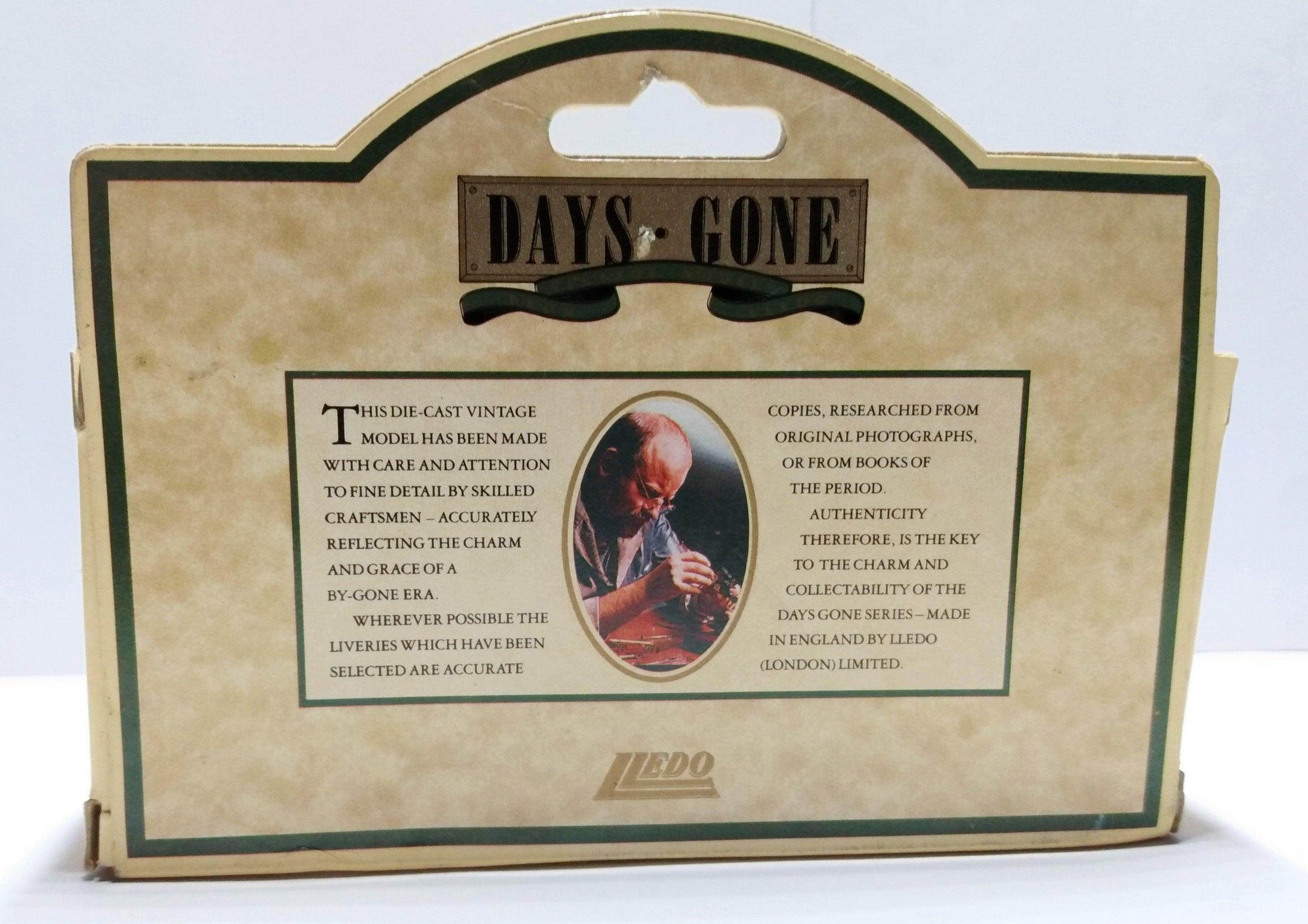 Lledo Days Gone DG17 1932 AEC Regent Single Deck Bus Colchester England - TulipStuff