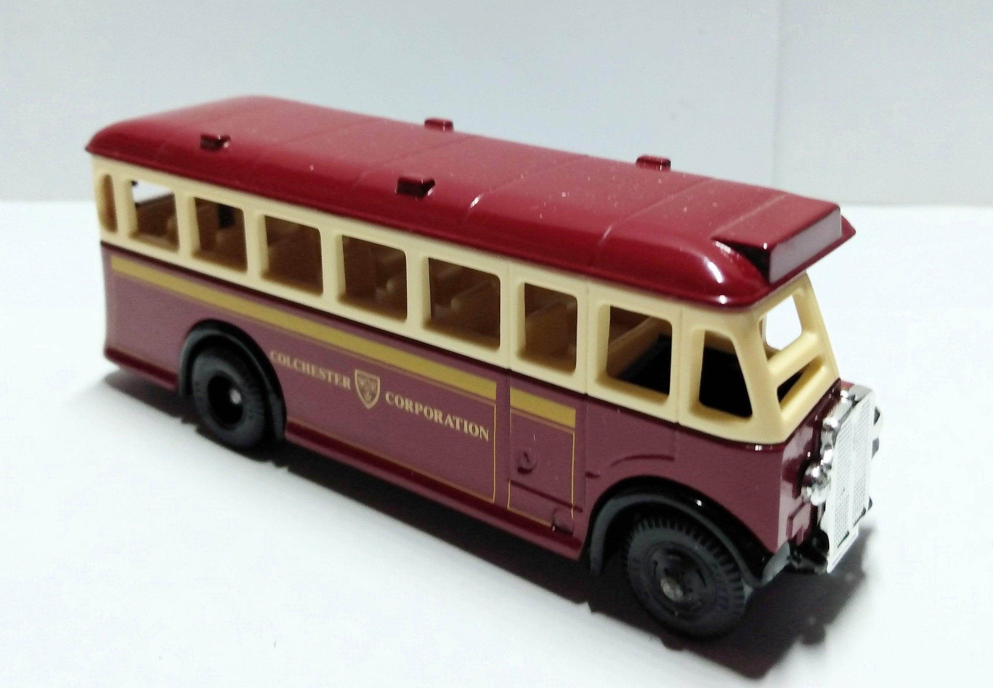 Lledo Days Gone DG17 1932 AEC Regent Single Deck Bus Colchester England - TulipStuff