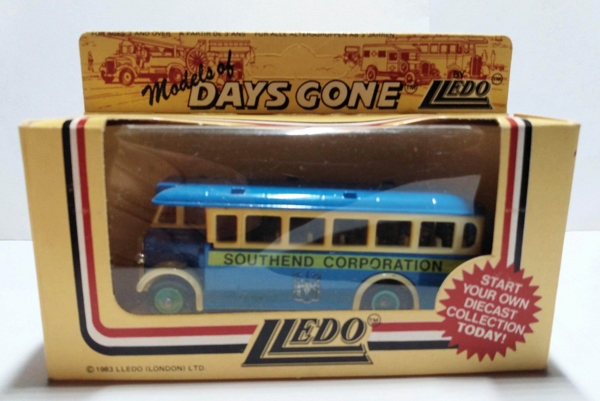 Lledo Days Gone DG17 1932 AEC Regent Single Deck Bus Southend England - TulipStuff