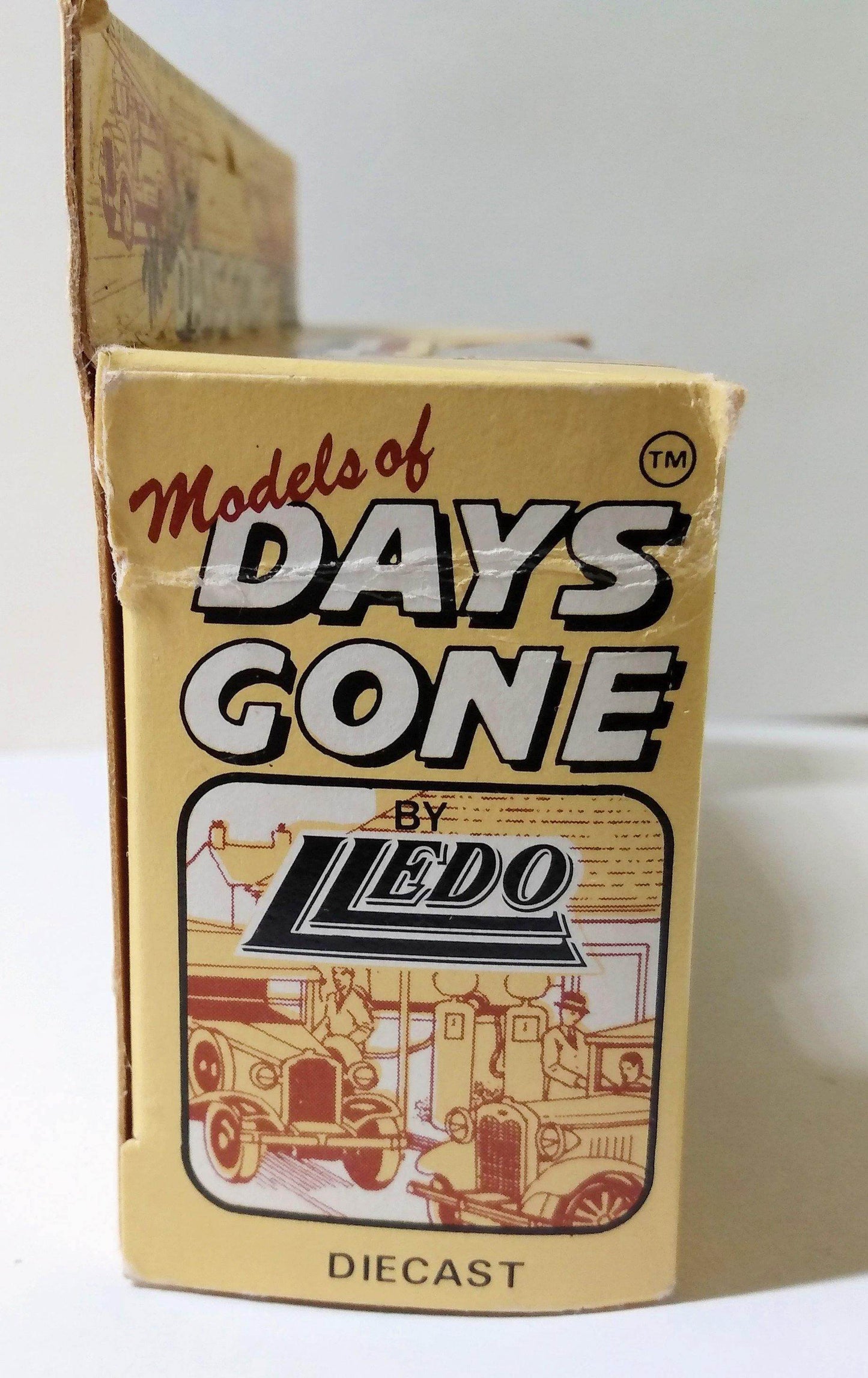 Lledo Days Gone DG18 Colman's Mustard 1936 Packard Van Made in England - TulipStuff