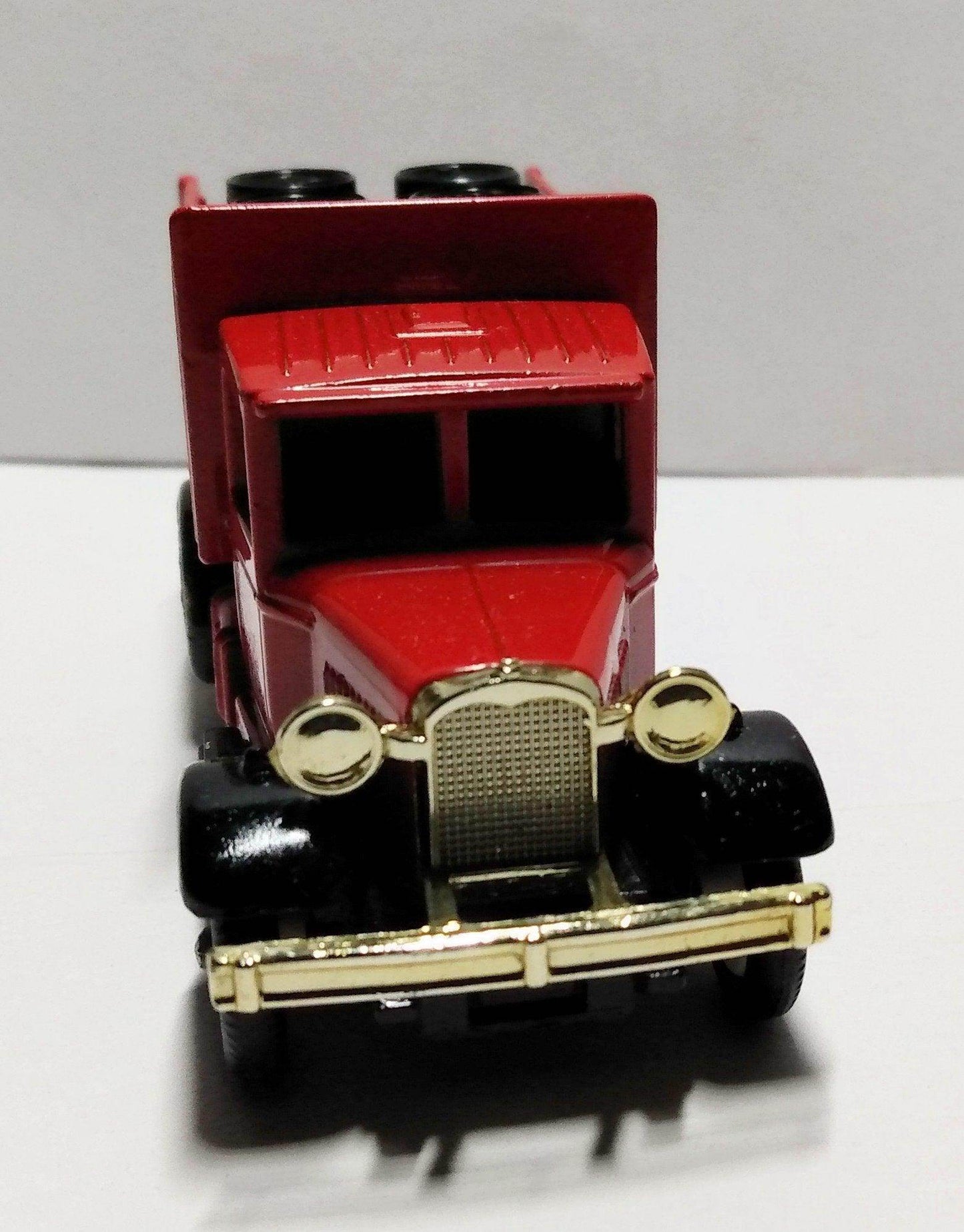 Lledo Models of Days Gone DG20 Stroh's 1936 Ford Stake Truck England - TulipStuff