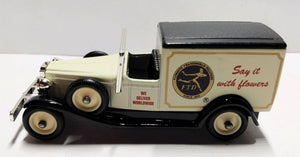 Lledo Days Gone DG22 FTD 1933 Packard Town Van Say It With Flowers - TulipStuff