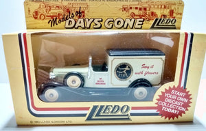 Lledo Days Gone DG22 FTD 1933 Packard Town Van Say It With Flowers - TulipStuff