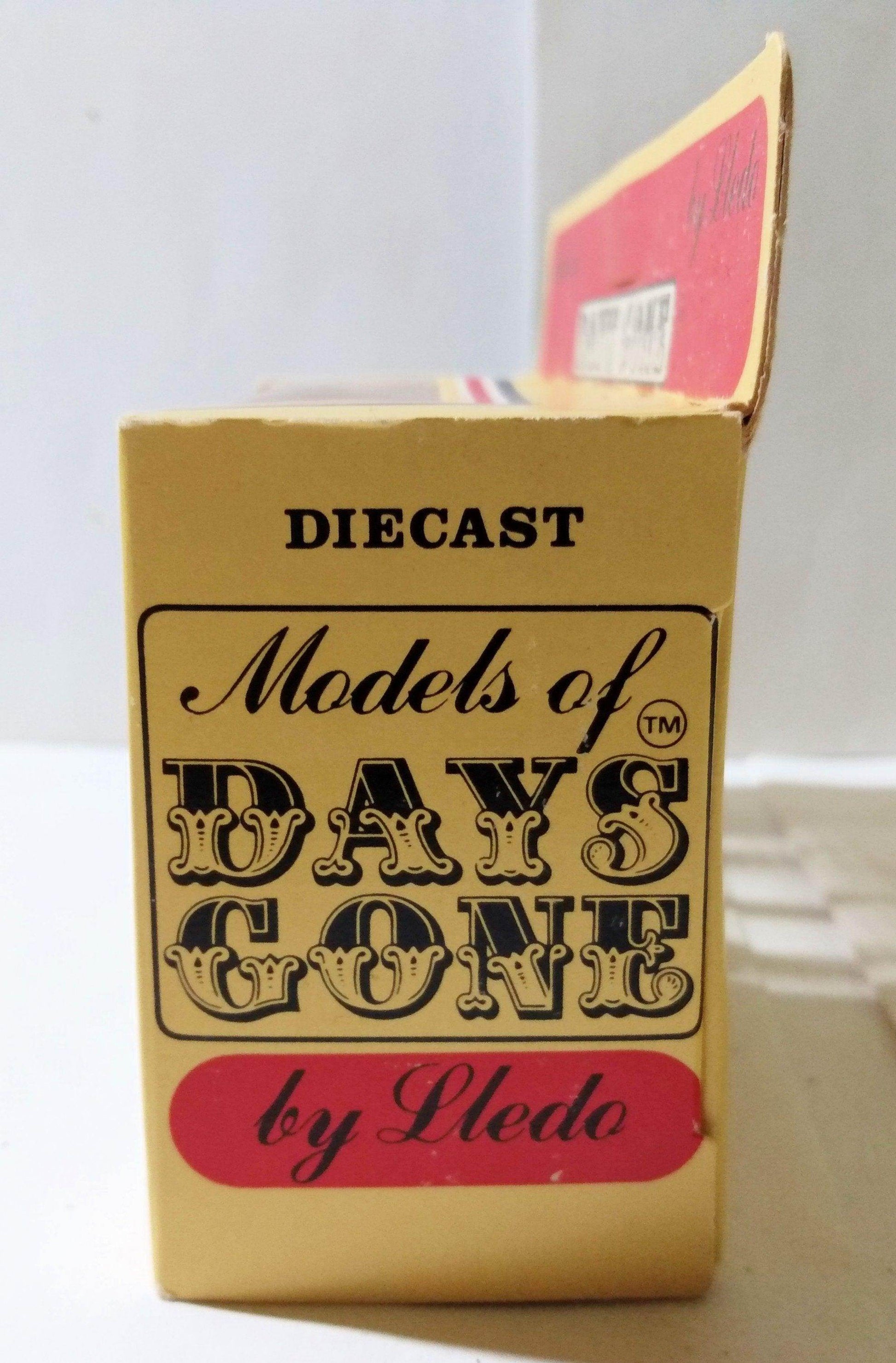 Lledo Days Gone DG4 Horse-Drawn Omnibus Putney Oakey's Polish 1984 - TulipStuff