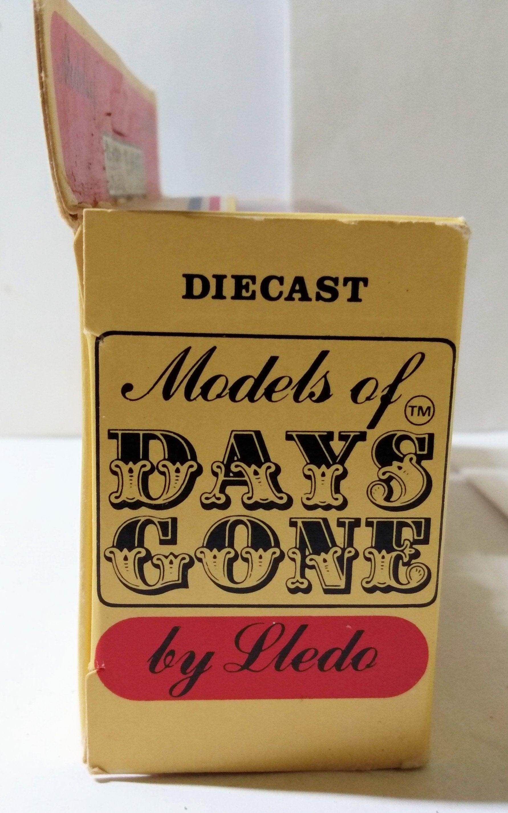 Lledo Days Gone DG4 Horse-Drawn Omnibus Putney Oakey's Polish 1984 - TulipStuff