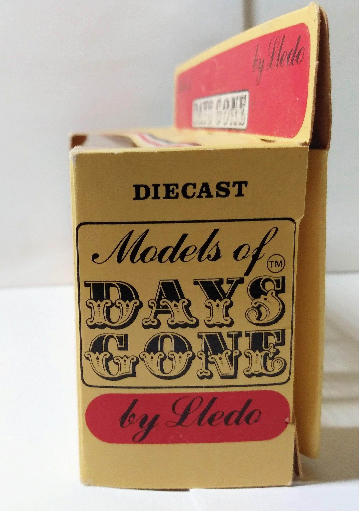 Lledo Models of Days Done DG5 Shand-Mason Horse-Drawn Fire Engine - TulipStuff