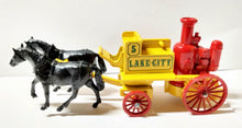 Load image into Gallery viewer, Lledo Models of Days Done DG5 Shand-Mason Horse-Drawn Fire Engine - TulipStuff
