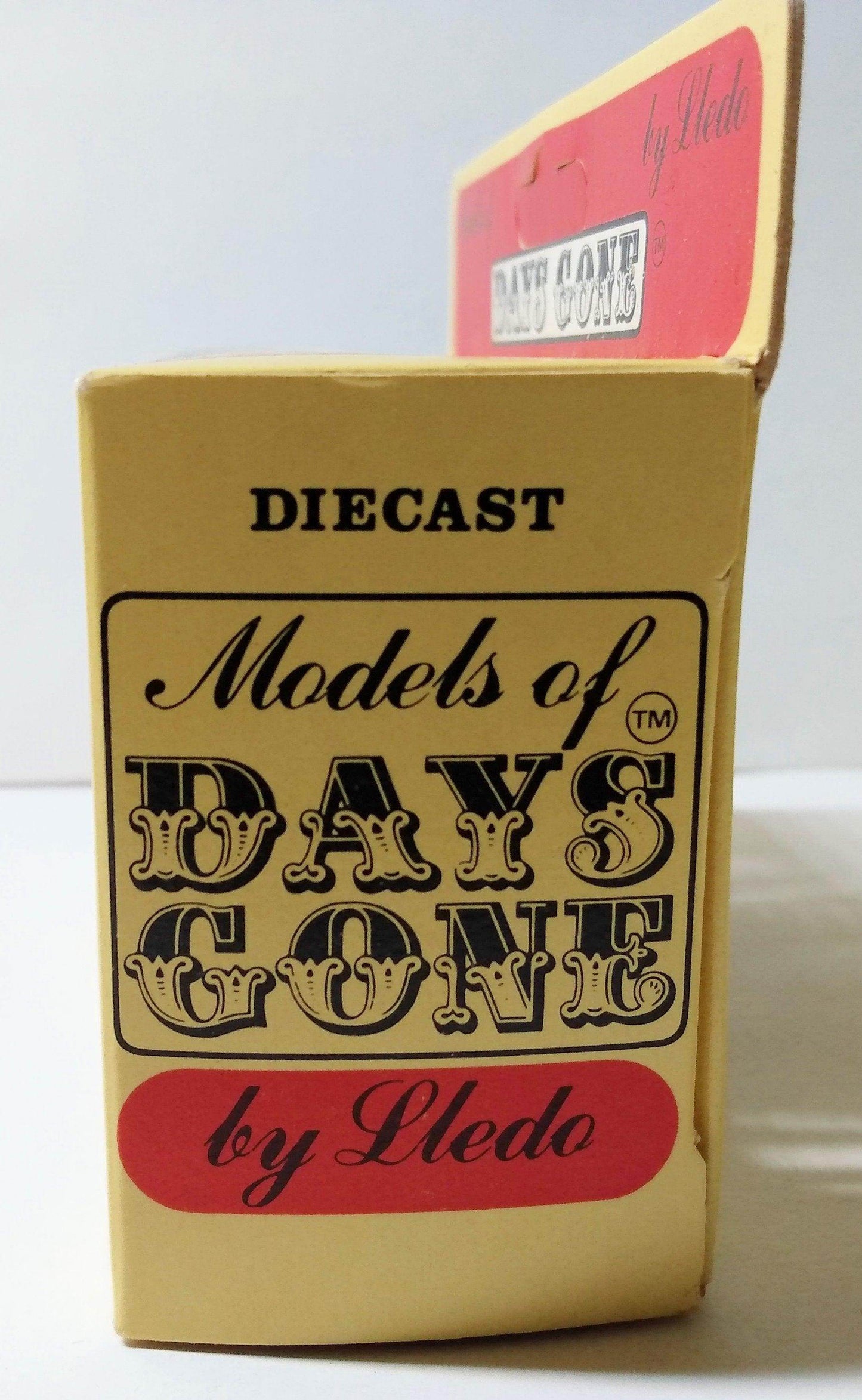 Lledo DG6 020a Coca Cola At Soda Fountains 1920 Ford Model T Van - TulipStuff