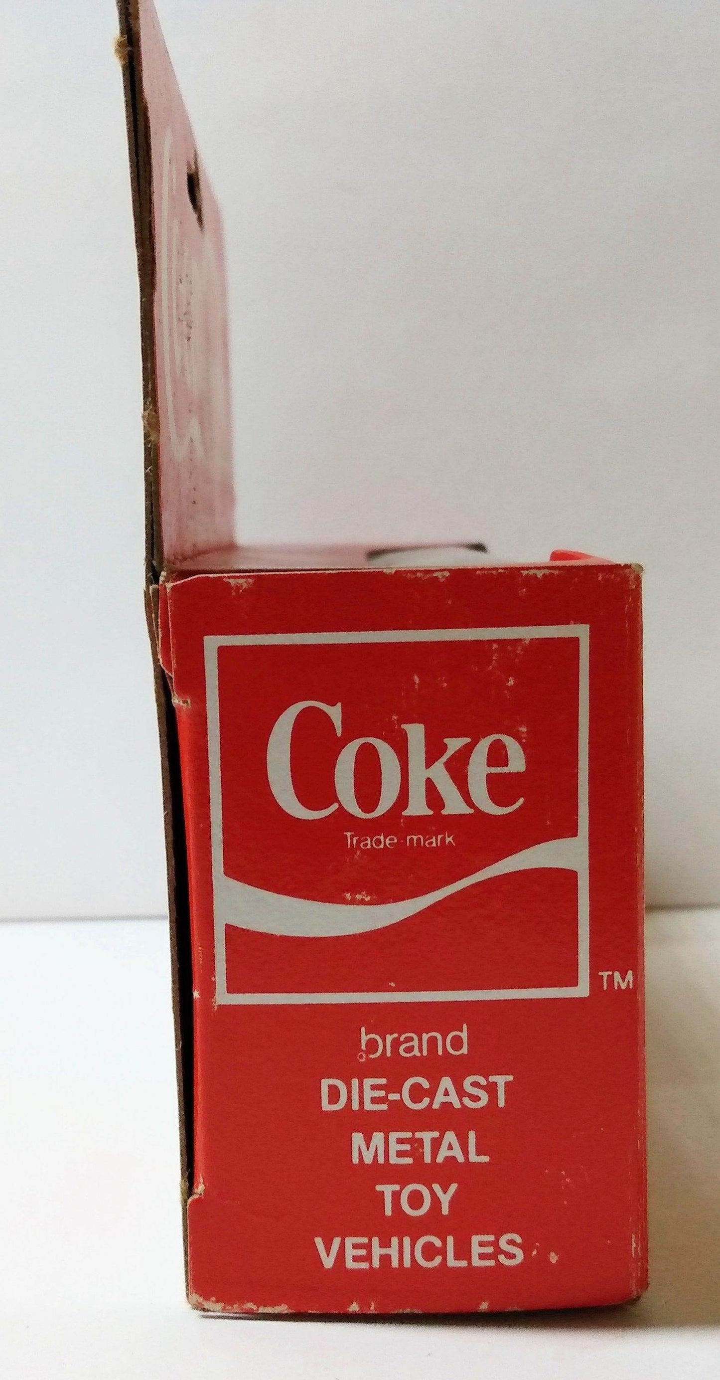 Lledo DG6 058 Drink Coca Cola 1920 Ford Model T Van Red - TulipStuff