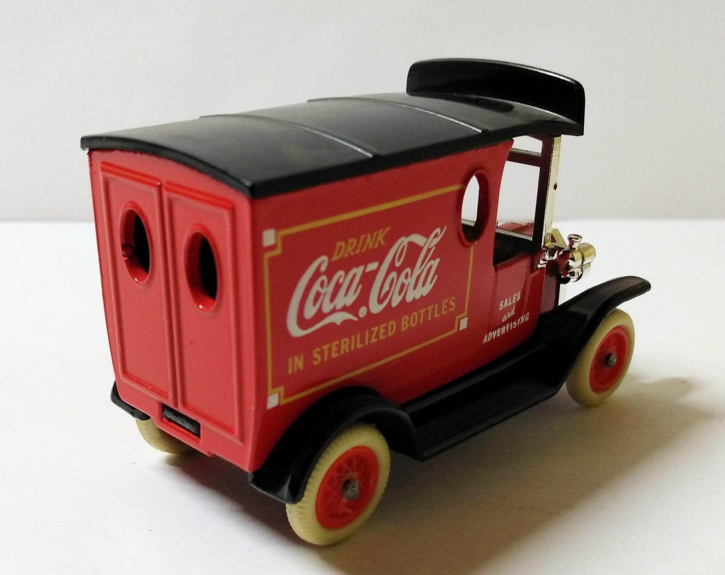 Lledo DG6 058 Drink Coca Cola 1920 Ford Model T Van Red - TulipStuff