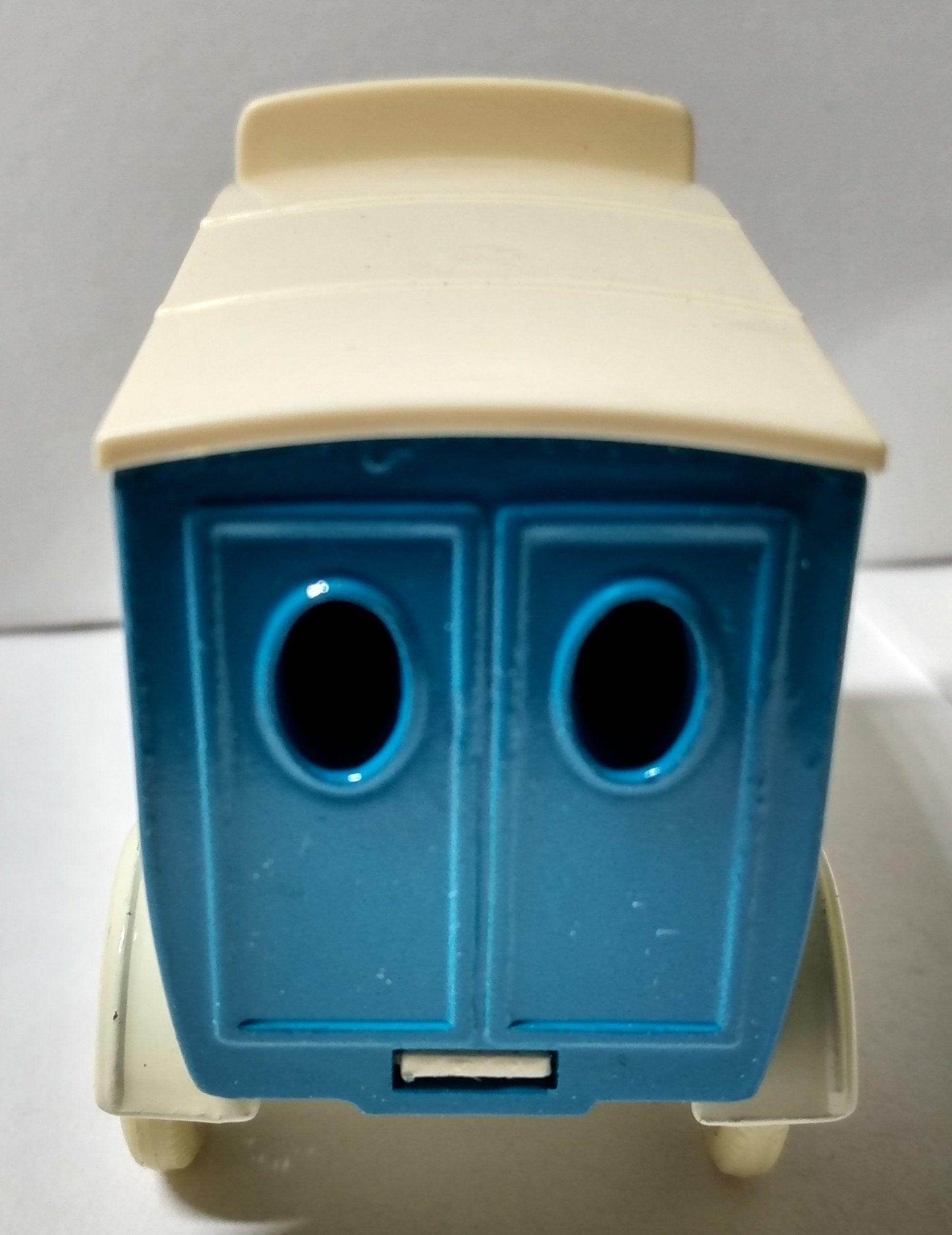 Lledo Models of Days Gone DG6 Barclays 1920 Ford Model T Van 1985 - TulipStuff