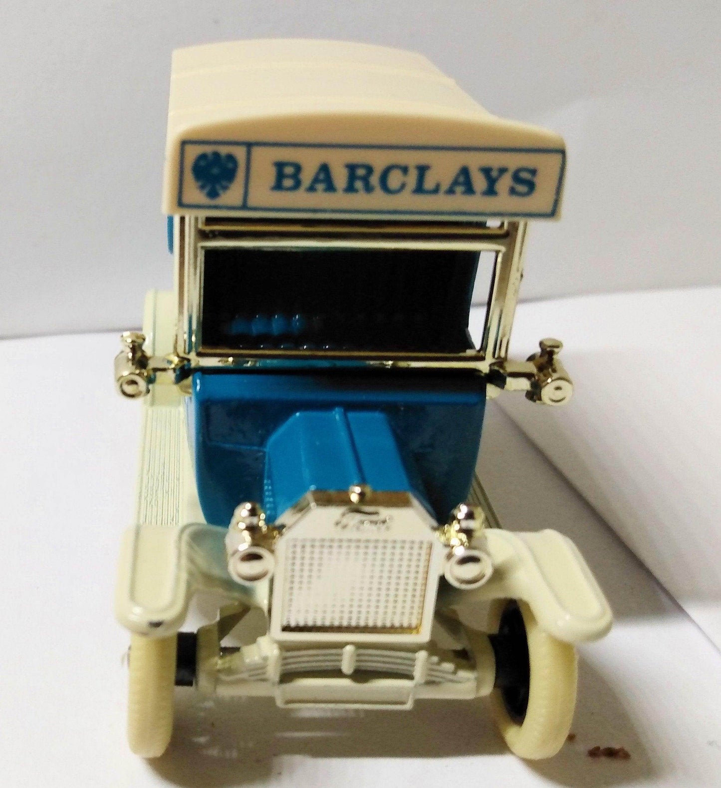 Lledo Models of Days Gone DG6 Barclays 1920 Ford Model T Van 1985 - TulipStuff