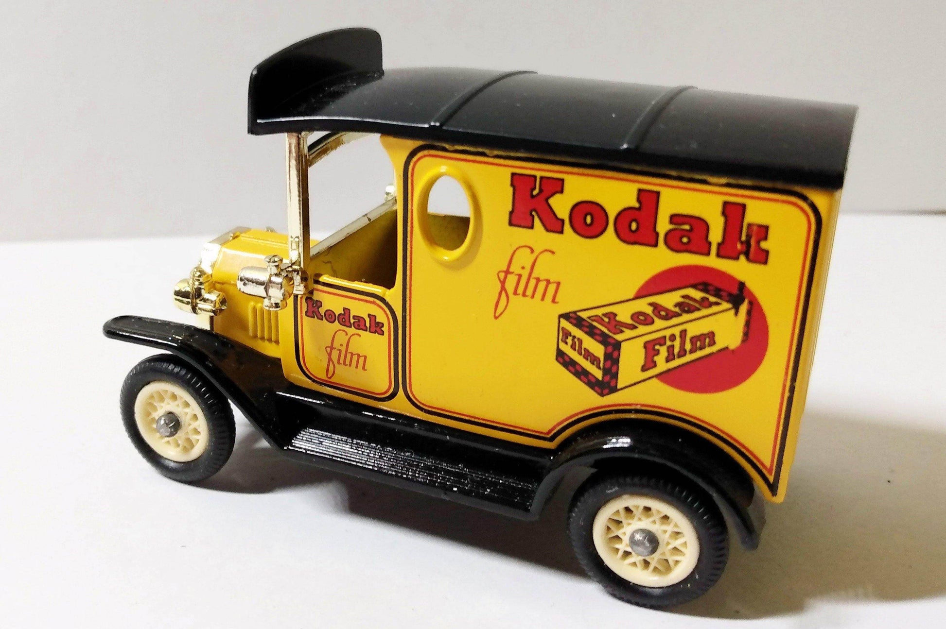 Lledo Models of Days Gone DG6 Kodak Film 1920 Ford Model T Van 1984 - TulipStuff