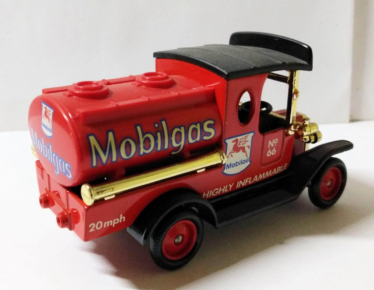 Lledo Days Gone DG8 1920 Ford Model T Tanker Mobil Gas England - TulipStuff