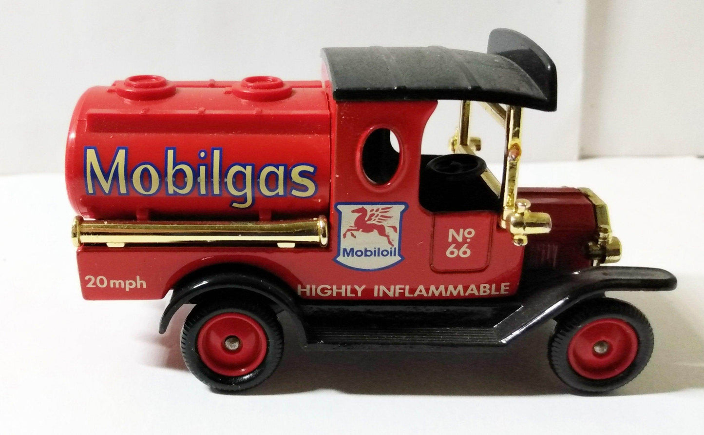Lledo Days Gone DG8 1920 Ford Model T Tanker Mobil Gas England - TulipStuff