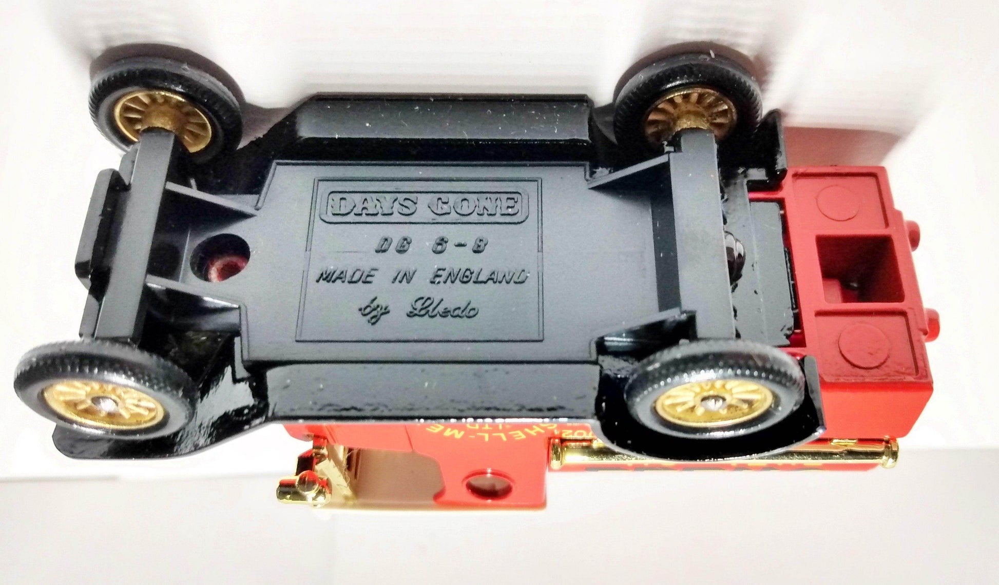 Lledo Days Gone DG8 1920 Ford Model T Tanker Shell Fuel Oil England - TulipStuff