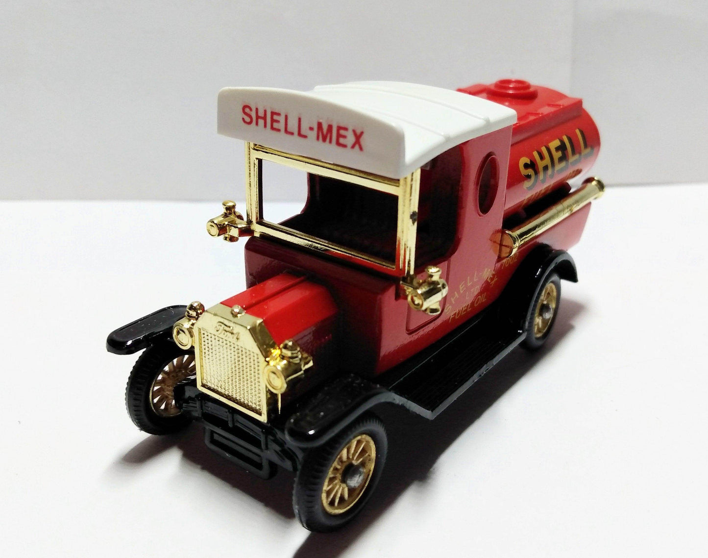 Lledo Days Gone DG8 1920 Ford Model T Tanker Shell Fuel Oil England - TulipStuff