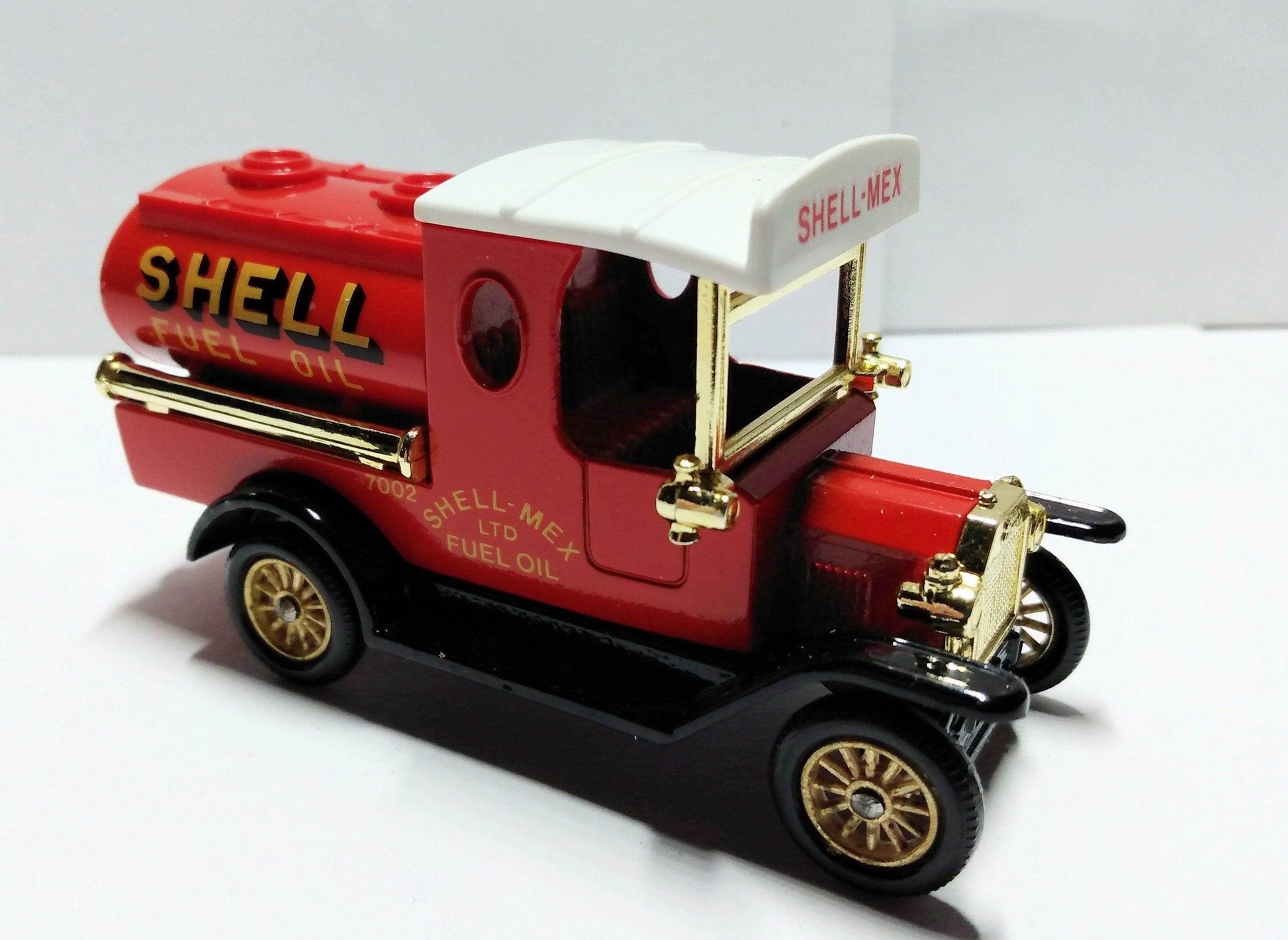 Lledo Days Gone DG8 1920 Ford Model T Tanker Shell Fuel Oil England - TulipStuff