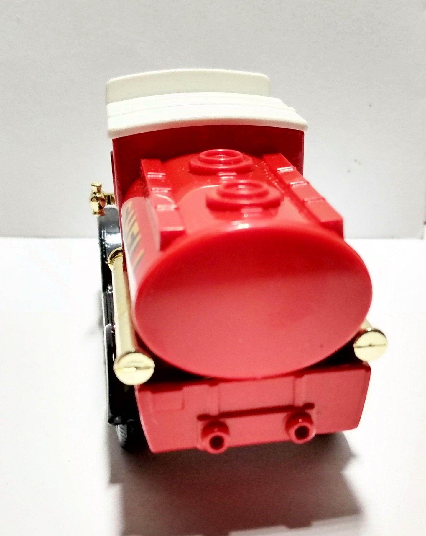 Lledo Days Gone DG8 1920 Ford Model T Tanker Shell Fuel Oil England - TulipStuff