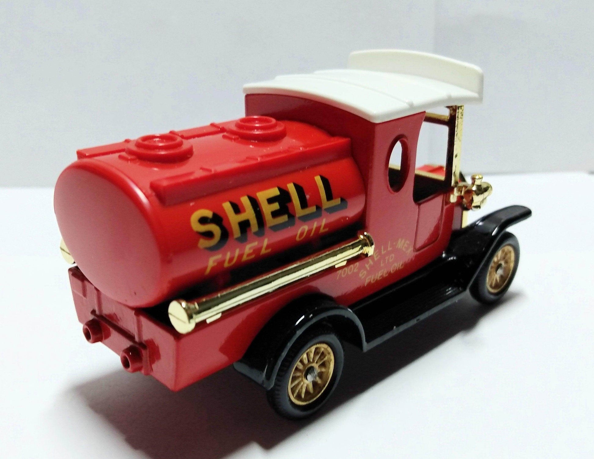 Lledo Days Gone DG8 1920 Ford Model T Tanker Shell Fuel Oil England - TulipStuff