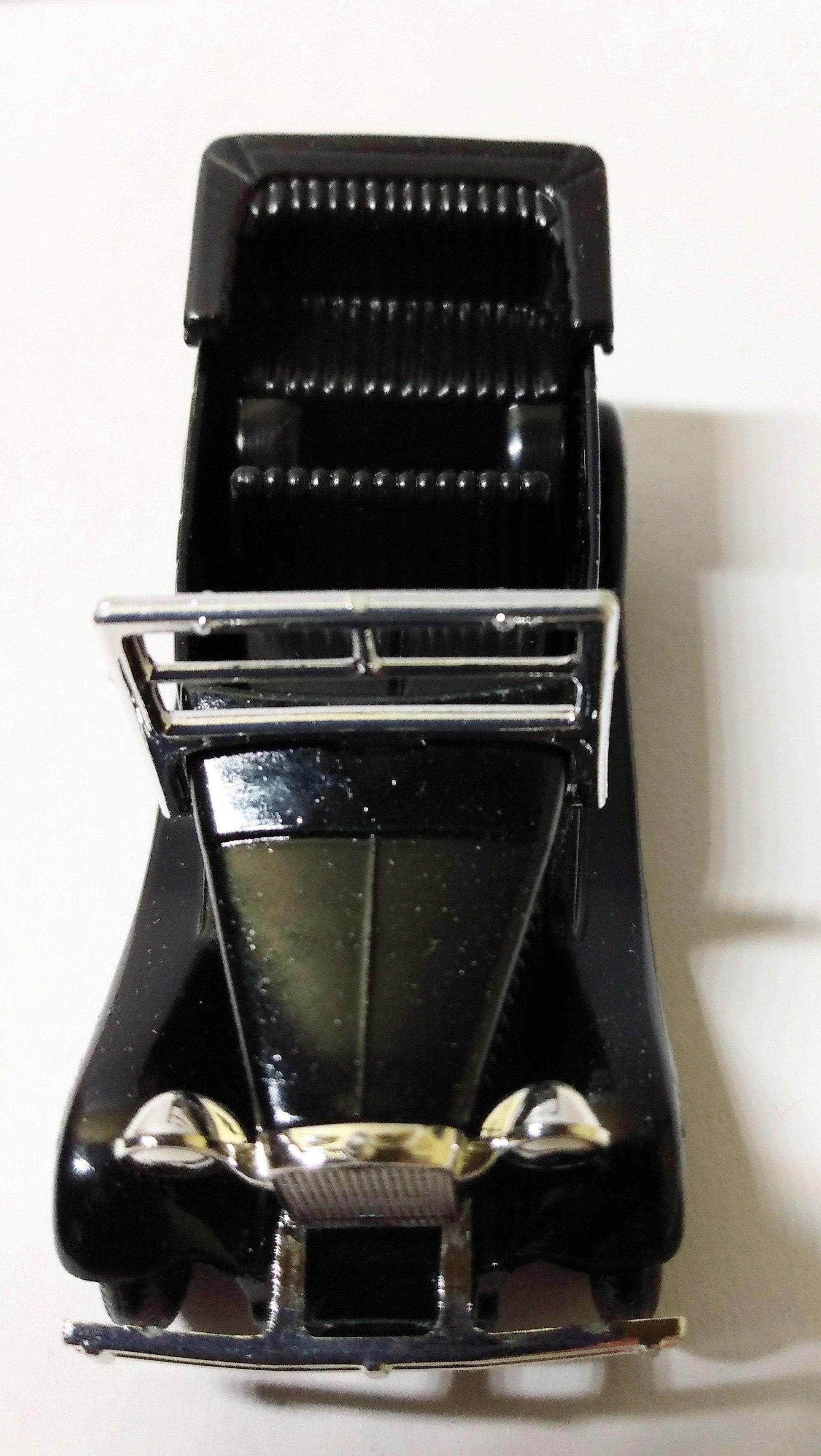 Lledo Days Gone DG9 1934 Ford Model A Fifteen Millionth Ford 1985 - TulipStuff