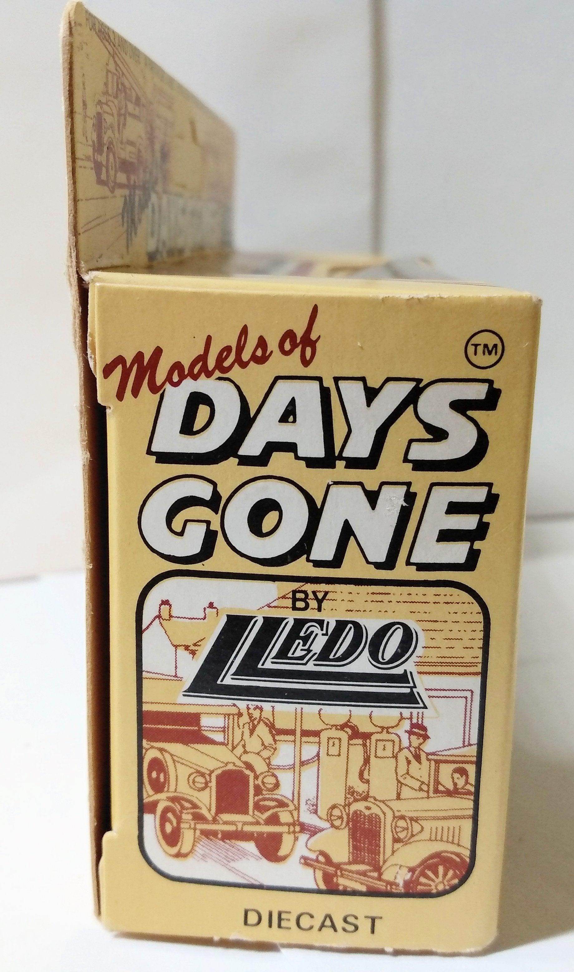Lledo Days Gone DG9 1934 Ford Model A Fifteen Millionth Ford 1985 - TulipStuff
