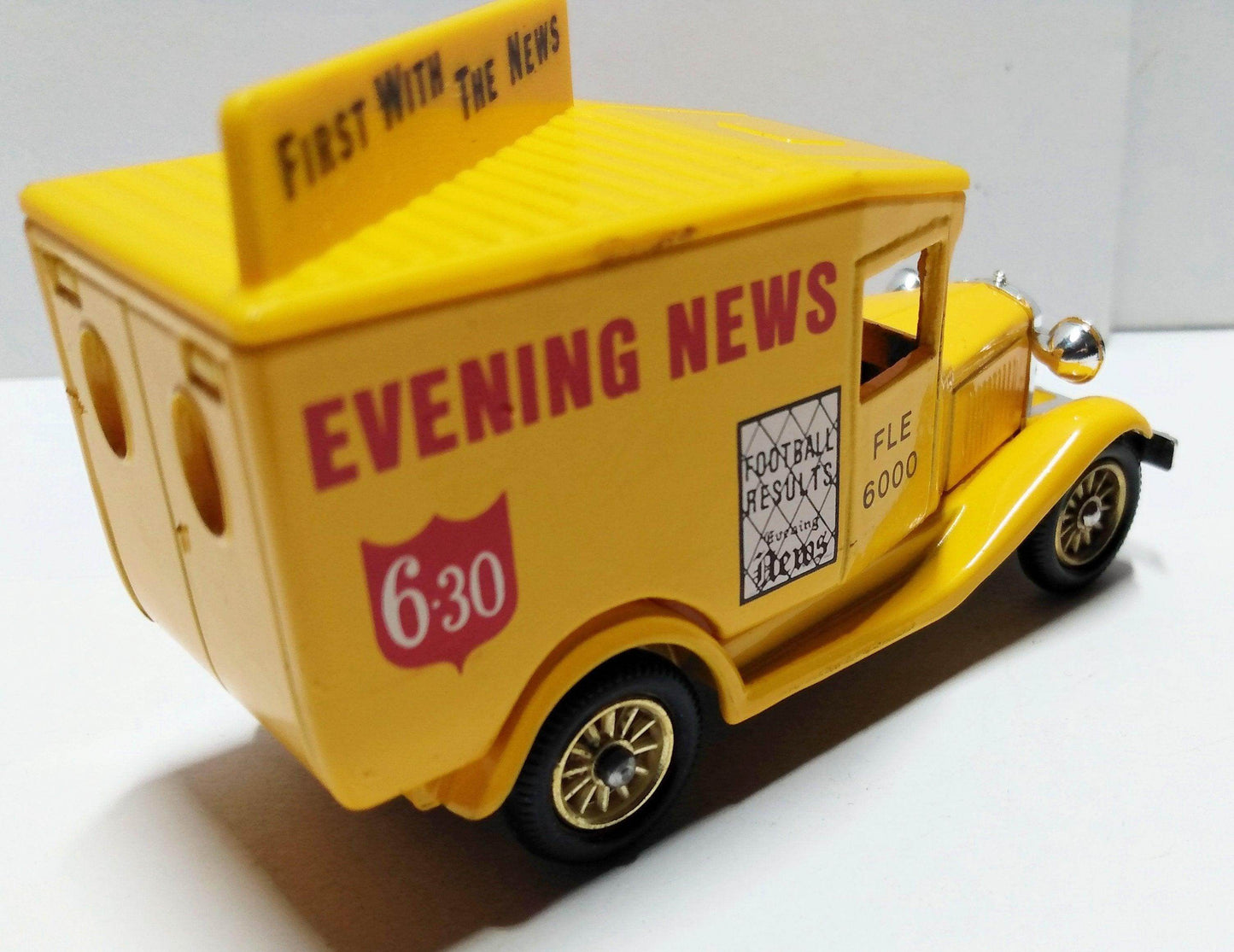 Lledo Models of Days Gone DG13 Evening News 1934 Ford Model A Van - TulipStuff