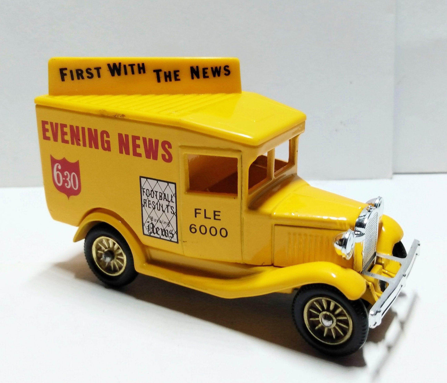 Lledo Models of Days Gone DG13 Evening News 1934 Ford Model A Van - TulipStuff
