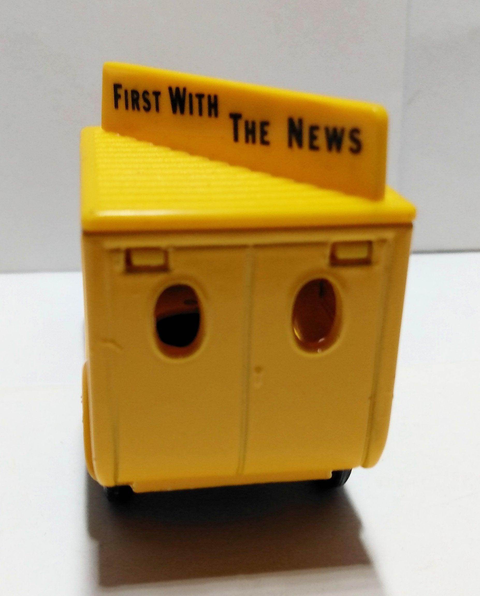 Lledo Models of Days Gone DG13 Evening News 1934 Ford Model A Van - TulipStuff