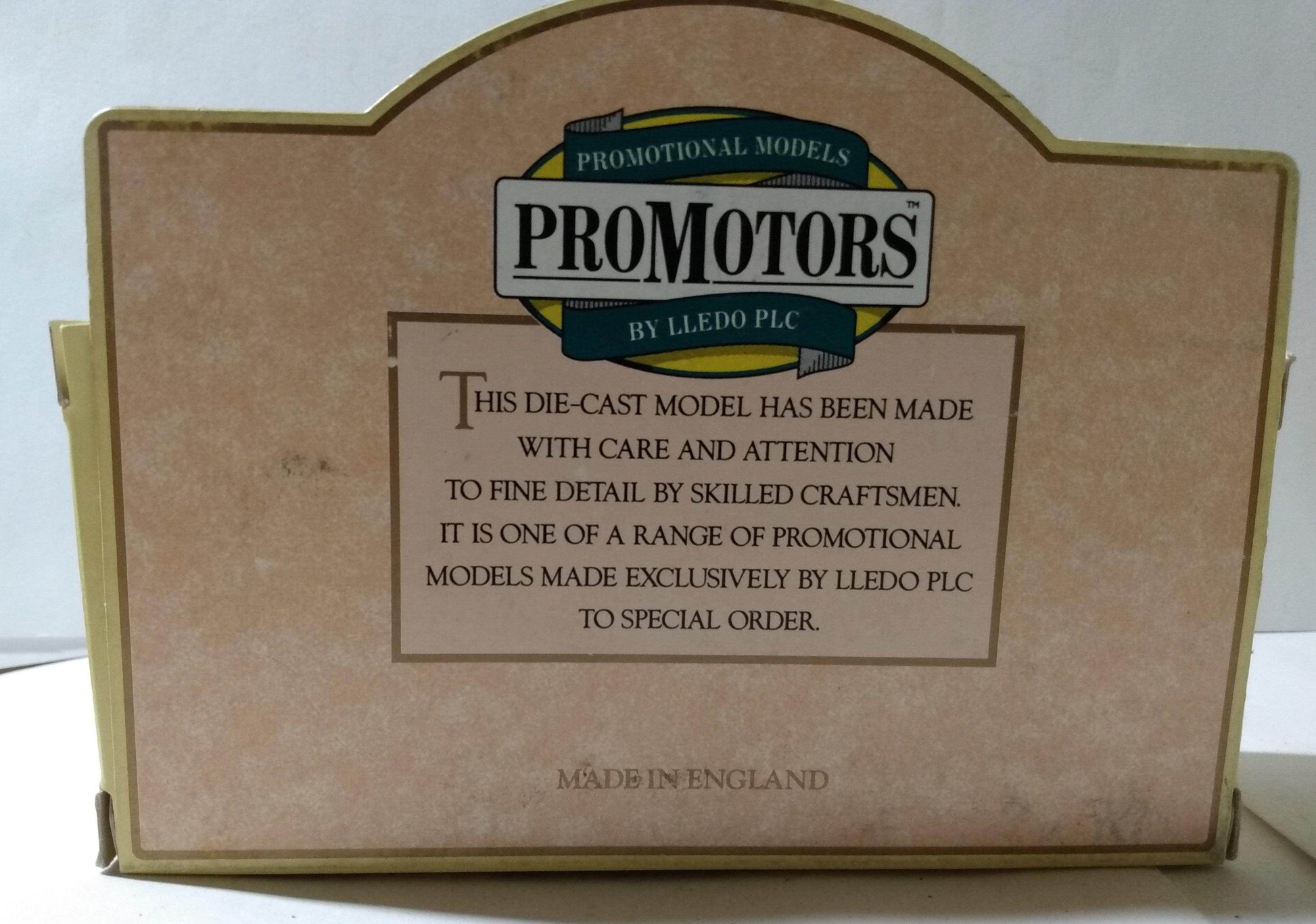 Lledo ProMotors 1932 AEC Regent Double Deck Bus Churchills of London - TulipStuff