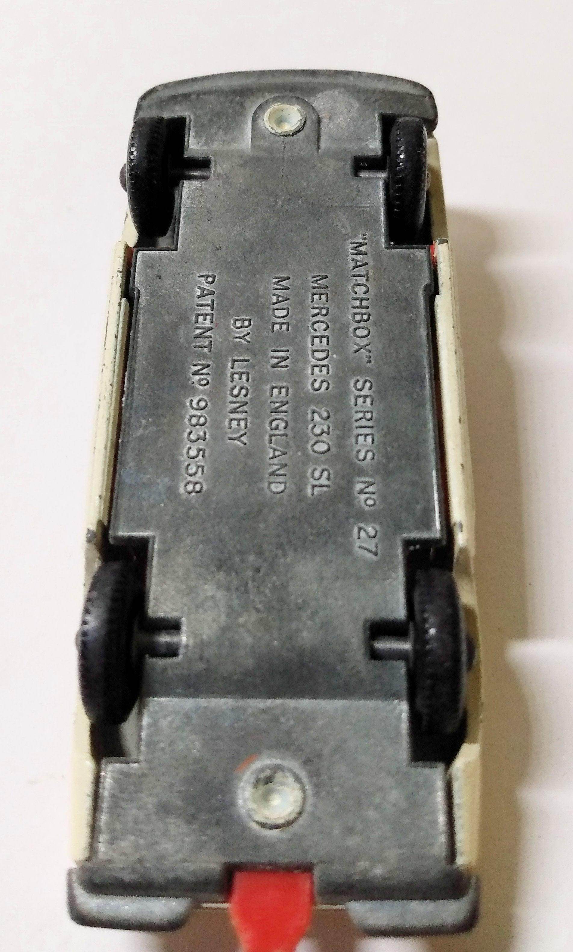 Lesney Matchbox 27 Mercedes-Benz 230SL 1966 England - TulipStuff