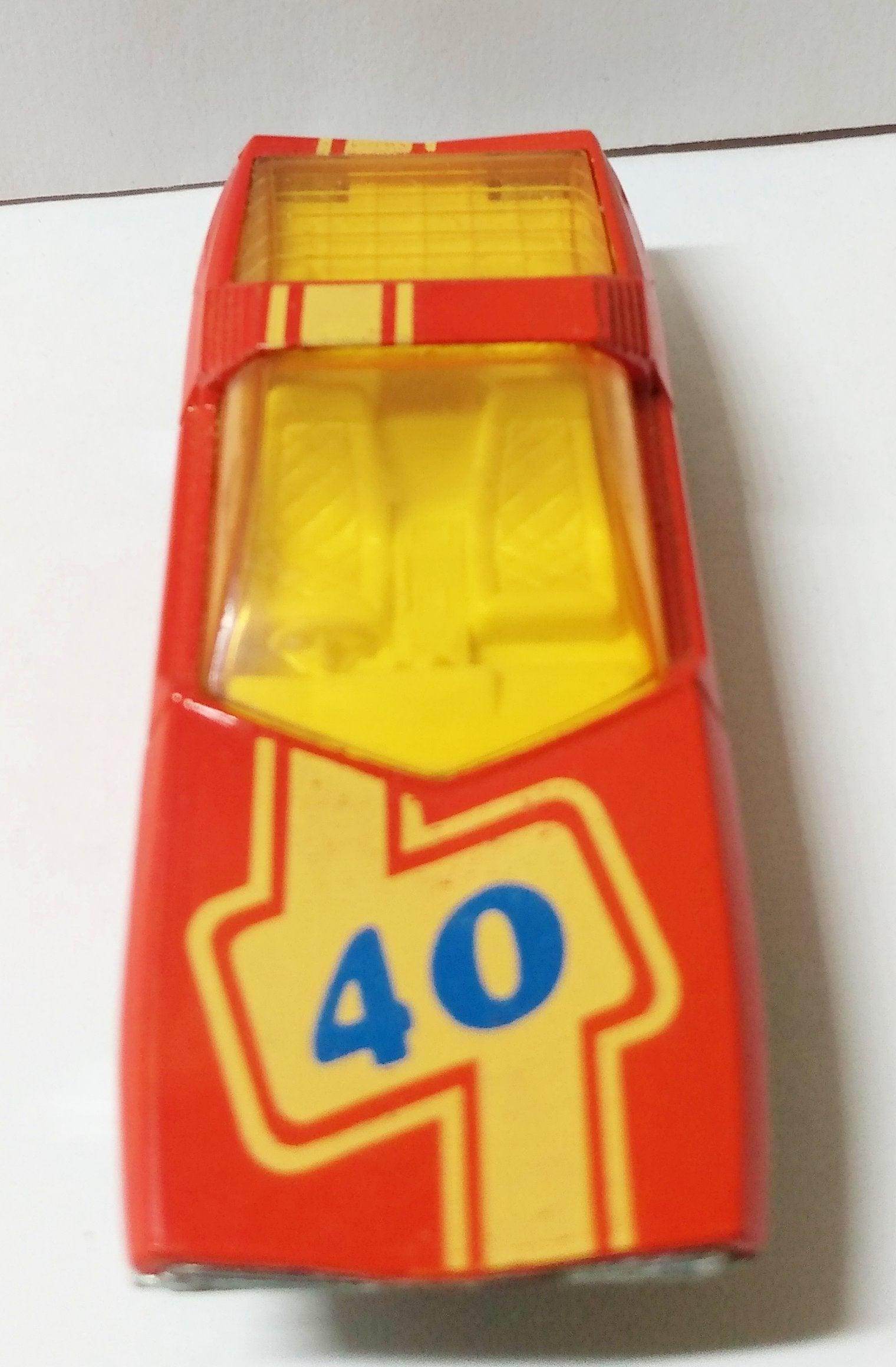 Lesney Matchbox No 40 Vauxhall Guildsman Superfast 1975 - TulipStuff
