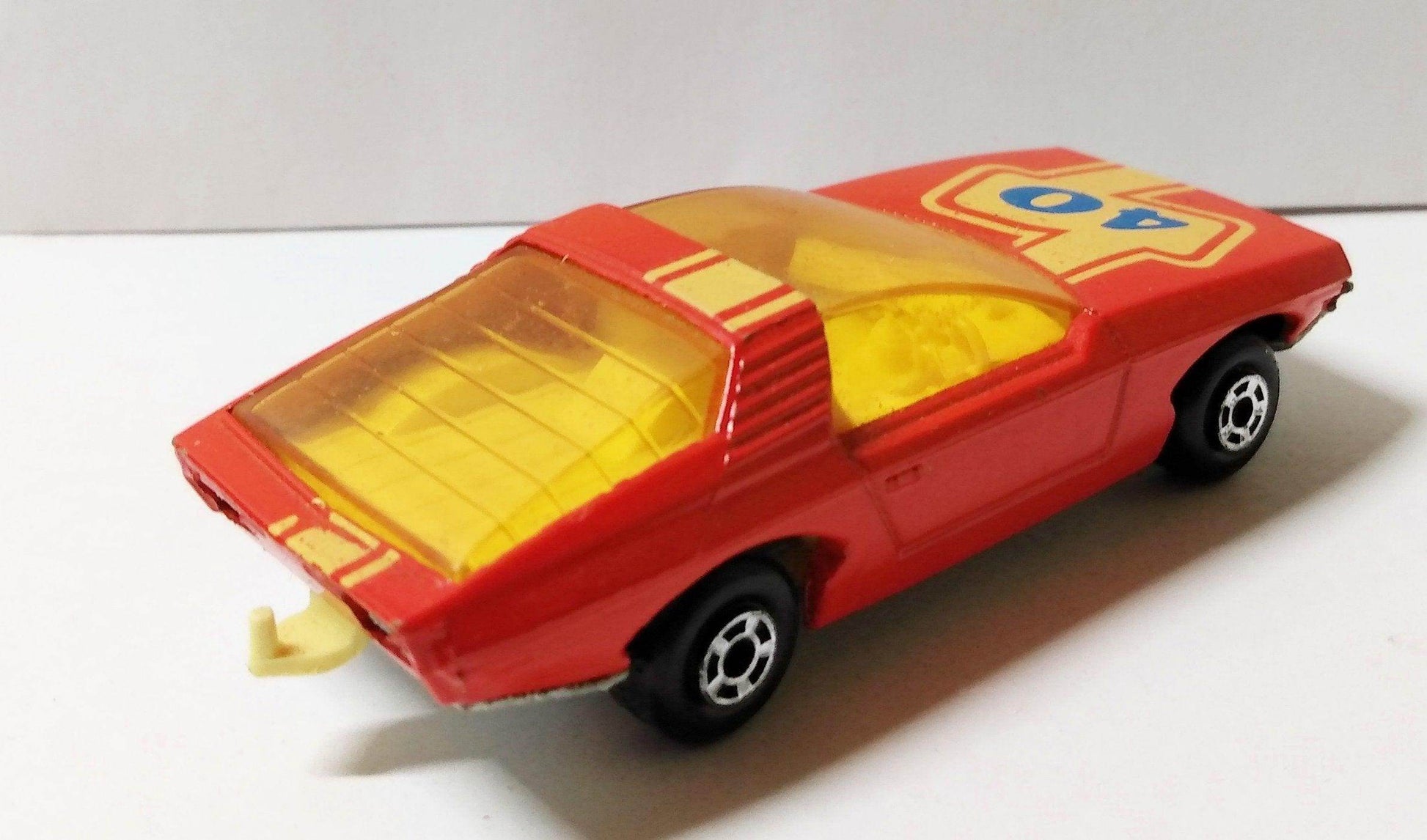 Lesney Matchbox No 40 Vauxhall Guildsman Superfast 1975 - TulipStuff