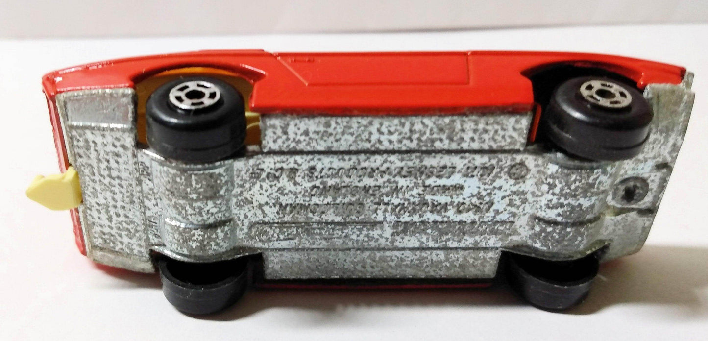 Lesney Matchbox No 40 Vauxhall Guildsman Superfast 1975 - TulipStuff