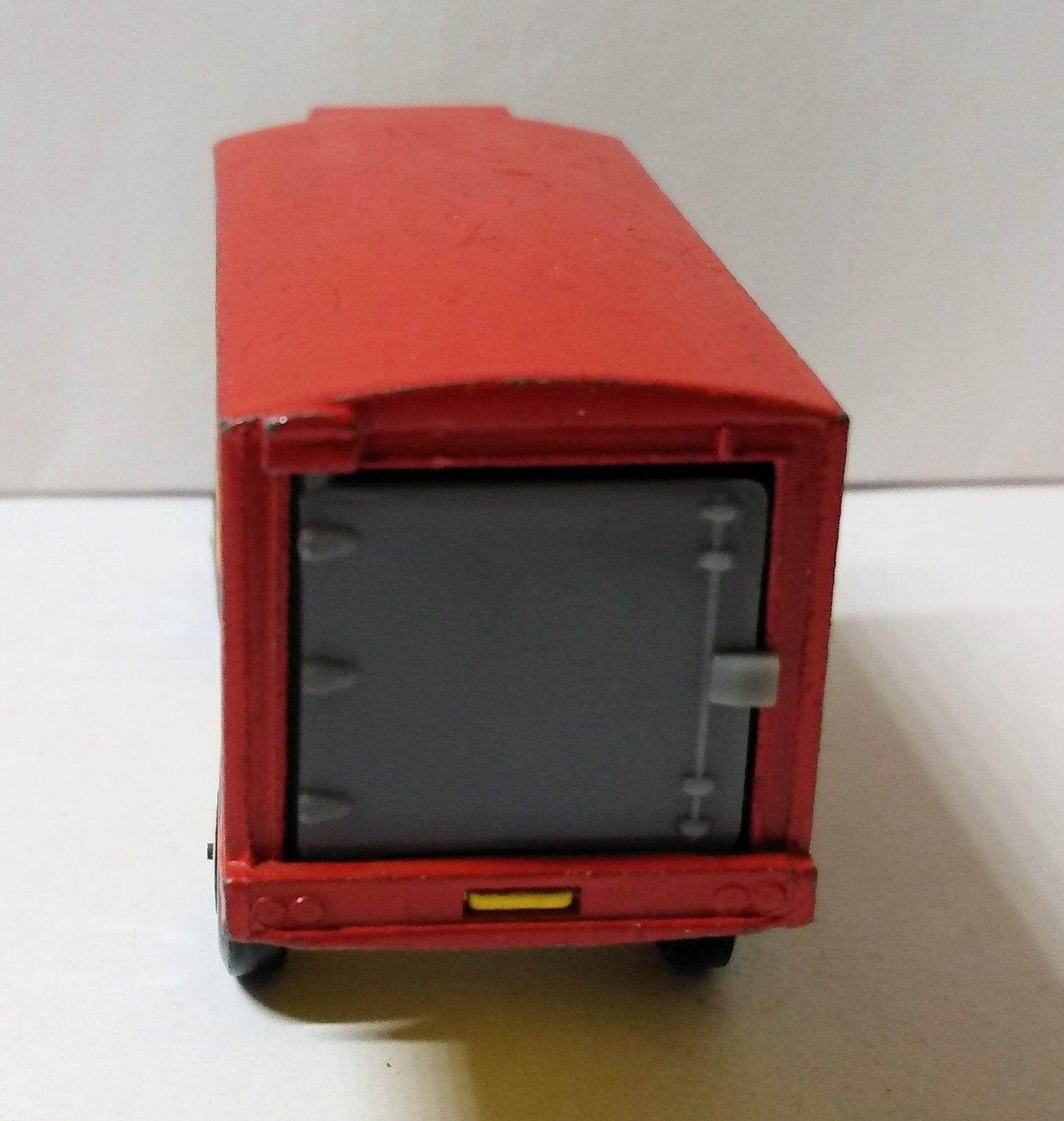 Lesney Matchbox 44 GMC Refrigerator Truck Superfast England 1970 - TulipStuff