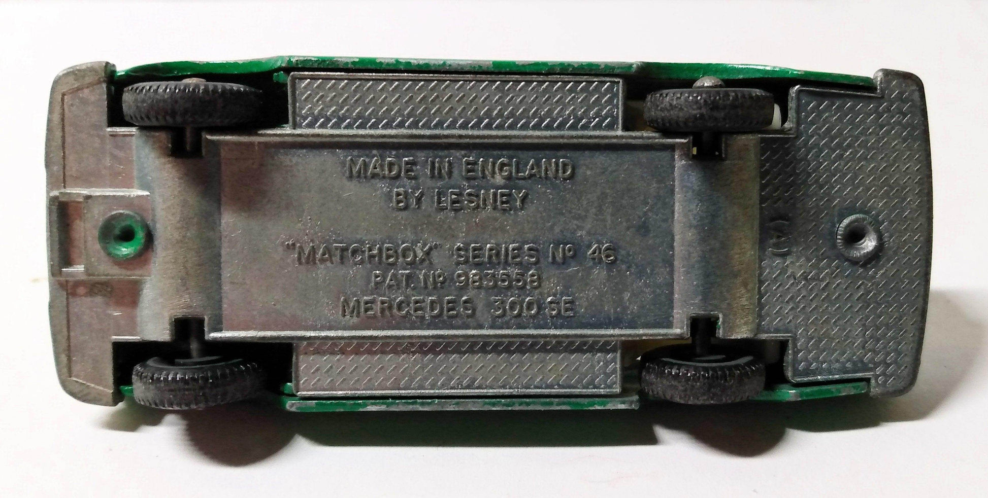 Lesney Matchbox 46 Mercedes-Benz 300SE 1968 England Green - TulipStuff