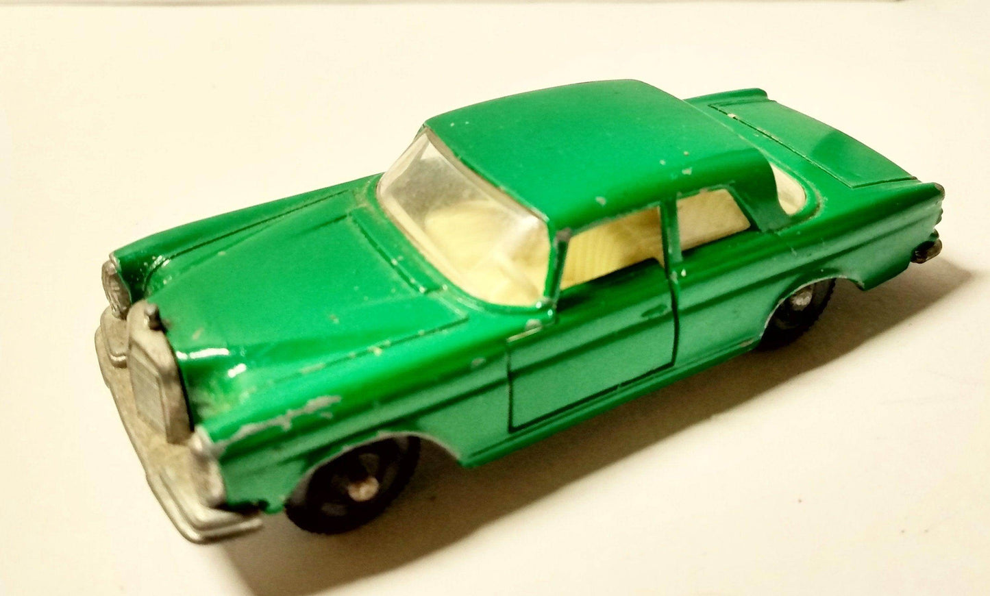Lesney Matchbox 46 Mercedes-Benz 300SE 1968 England Green - TulipStuff
