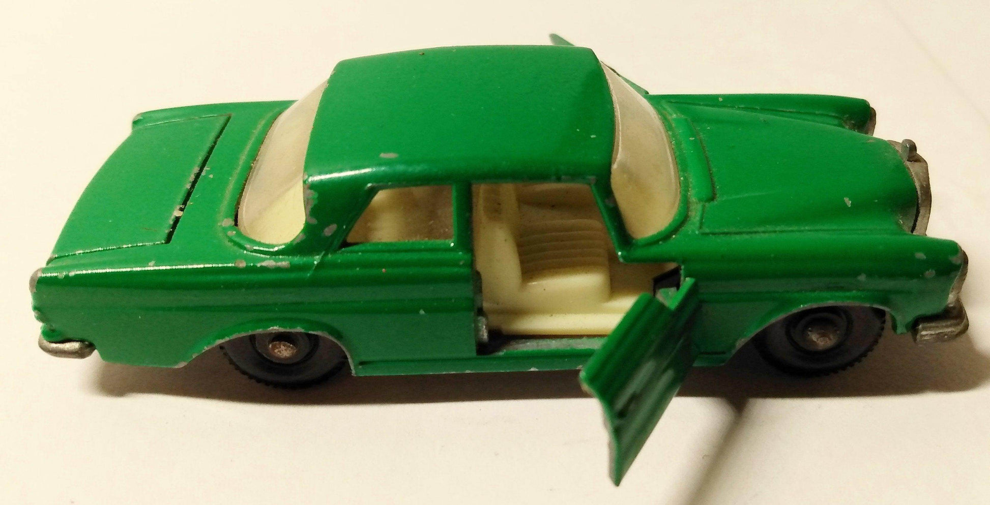 Lesney Matchbox 46 Mercedes-Benz 300SE 1968 England Green - TulipStuff