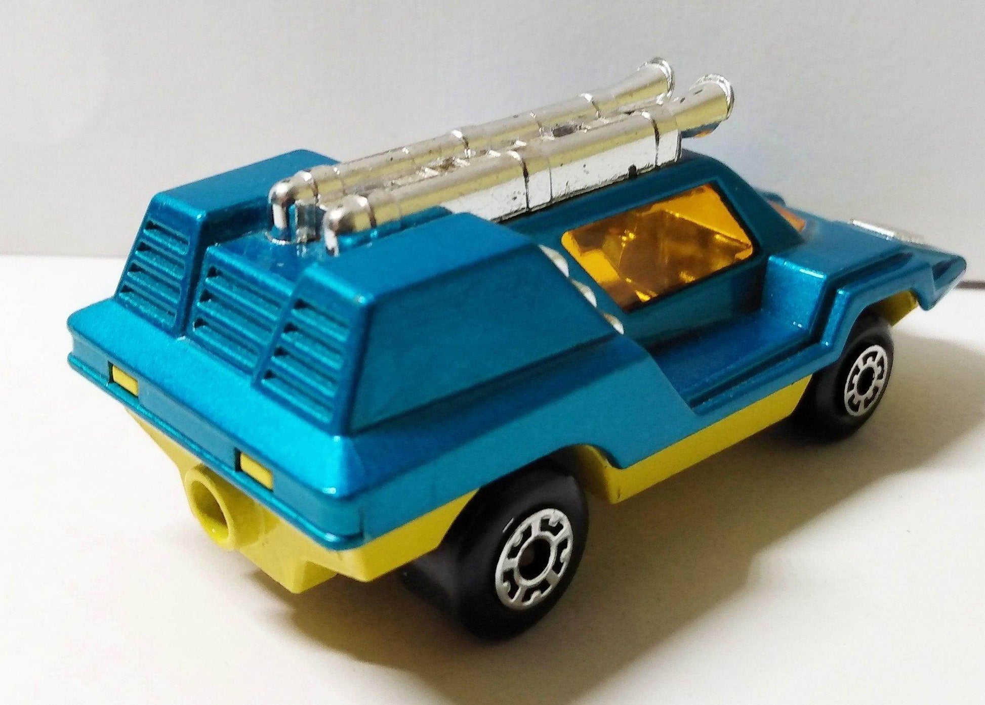 Lesney Matchbox 68 Cosmobile Blue 1975 Superfast England - TulipStuff