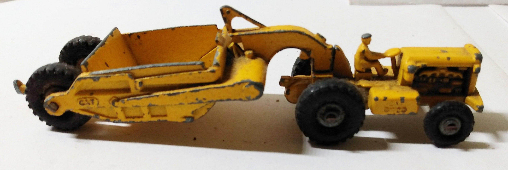 Lesney Matchbox Major Pack M1 Caterpillar Earth Scraper Earthmover 1957 - TulipStuff