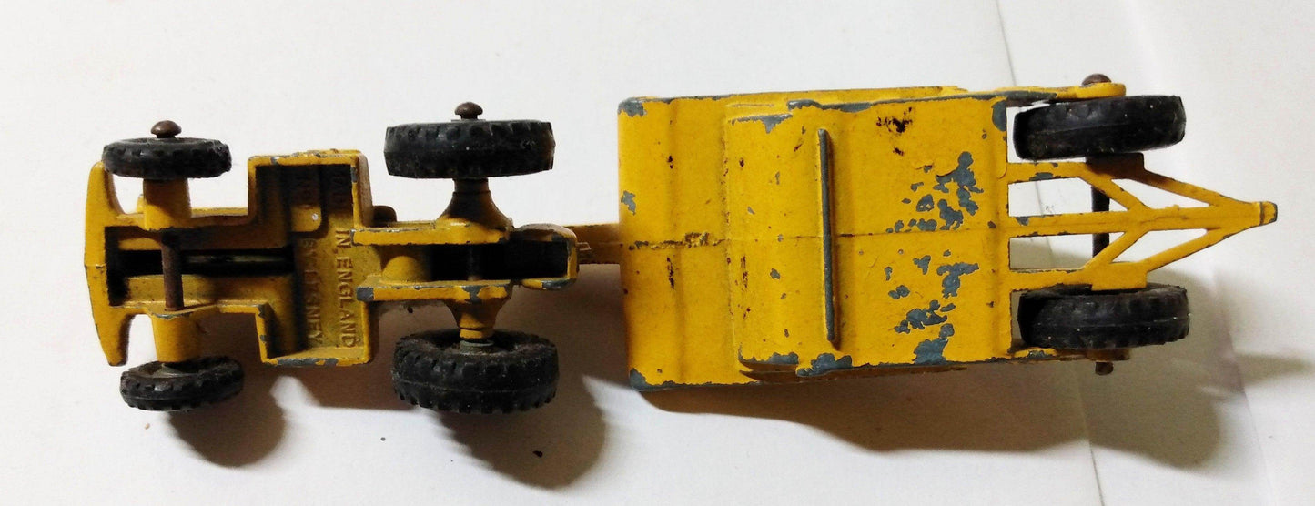 Lesney Matchbox Major Pack M1 Caterpillar Earth Scraper Earthmover 1957 - TulipStuff