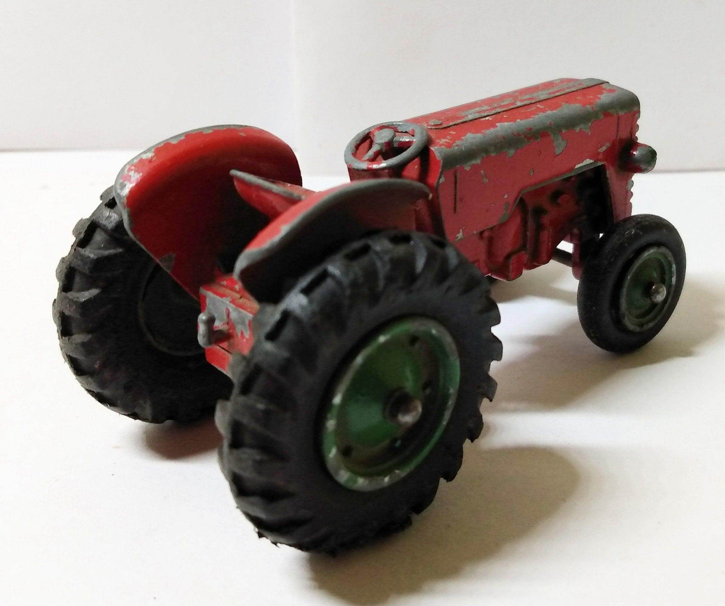 Lesney Matchbox King Size K4 McCormick International Tractor 1960 - TulipStuff