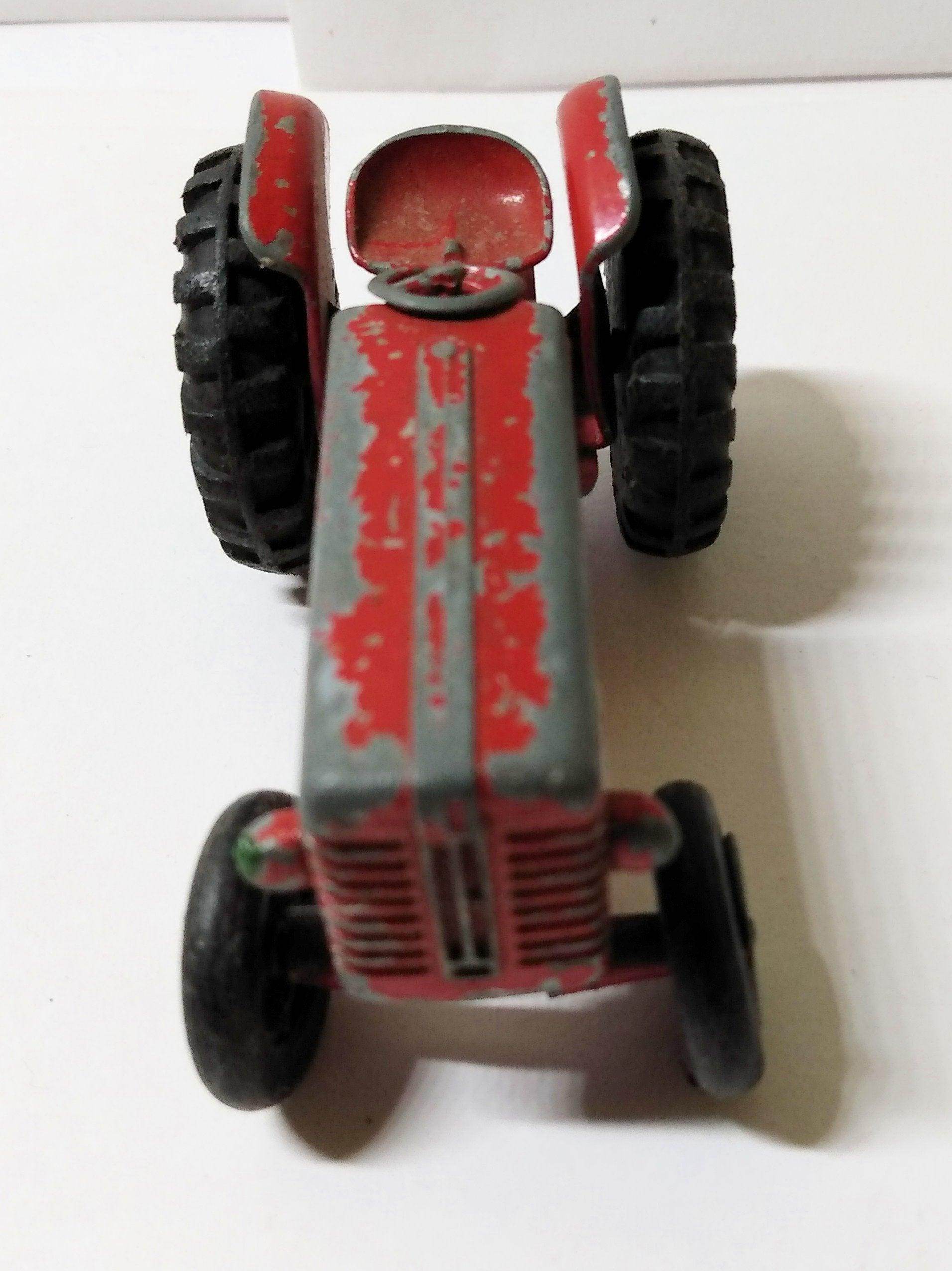 Lesney Matchbox King Size K4 McCormick International Tractor 1960 - TulipStuff
