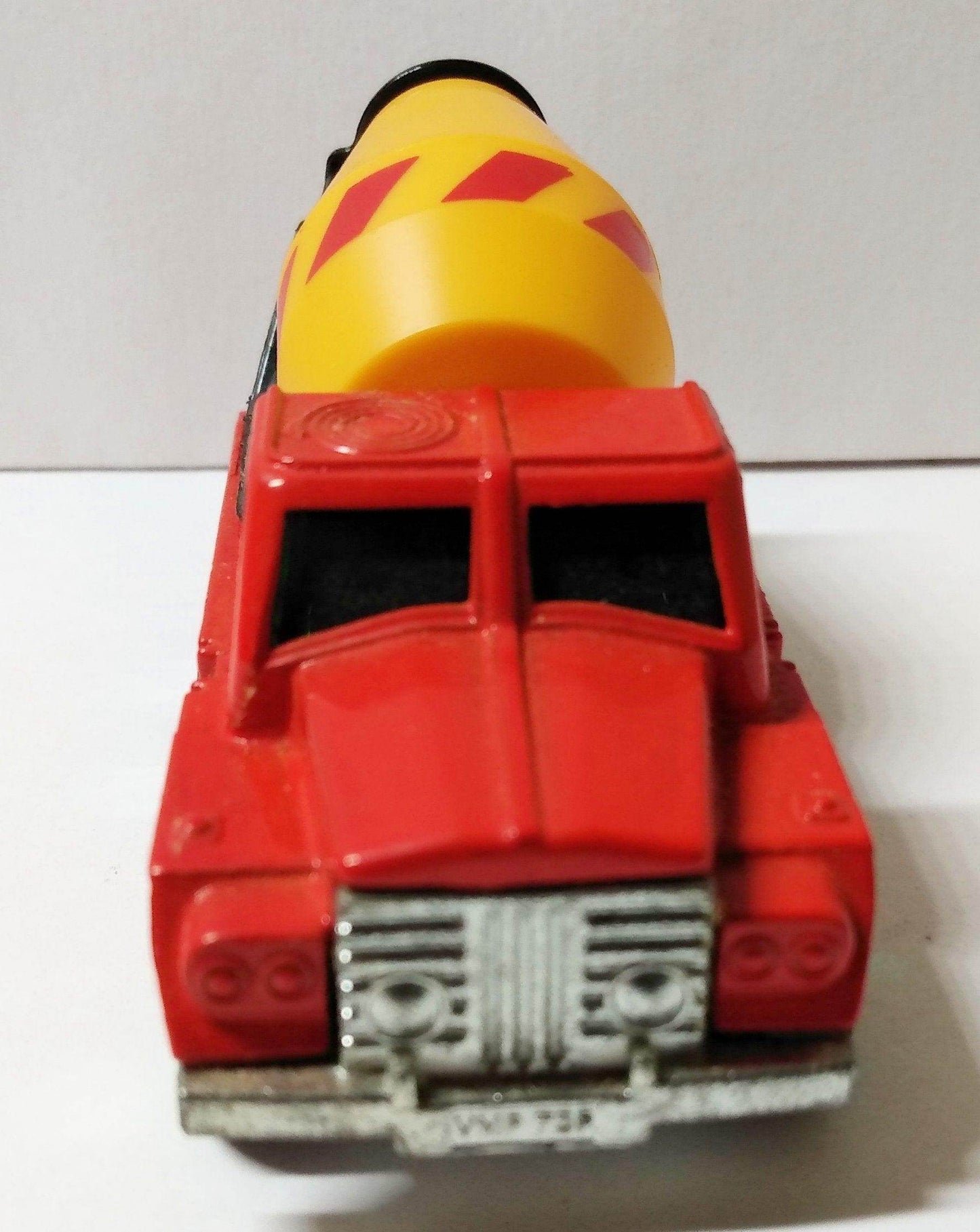 Lesney Matchbox 19 Badger Cement Truck Construction Toy 1976 - TulipStuff